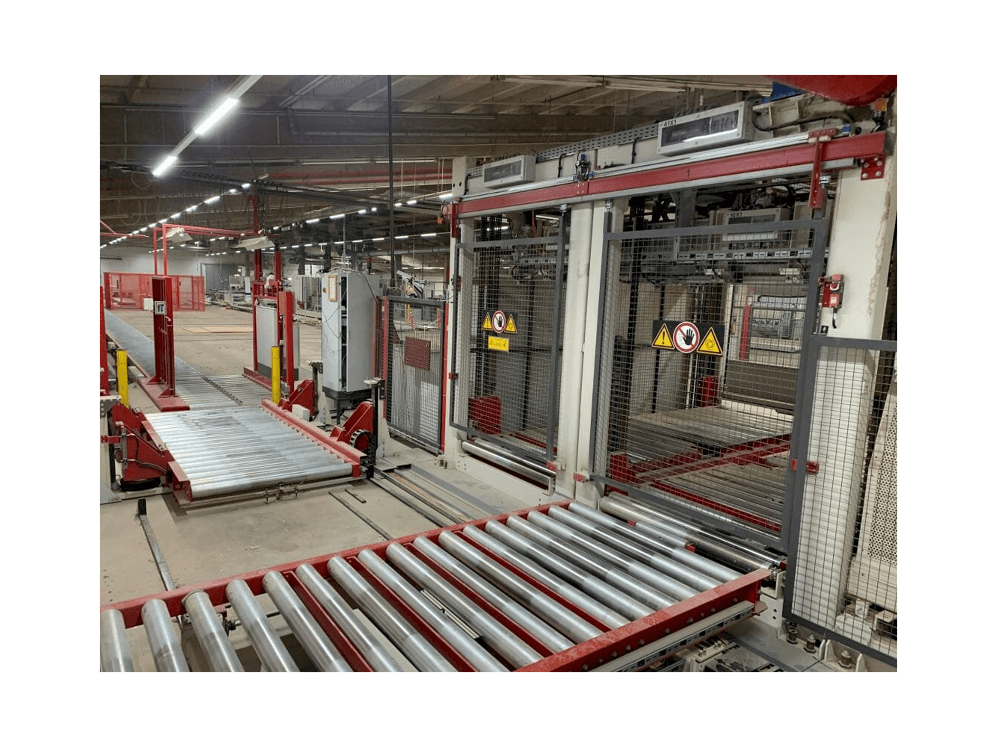 Vista frontale della macchina IMA AM33 - 3000 /1300 Systems