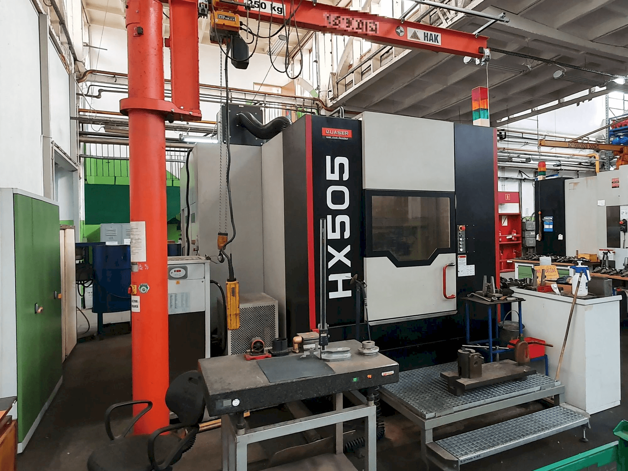 Vista frontale della macchina Quaser HX505 AP / 6B