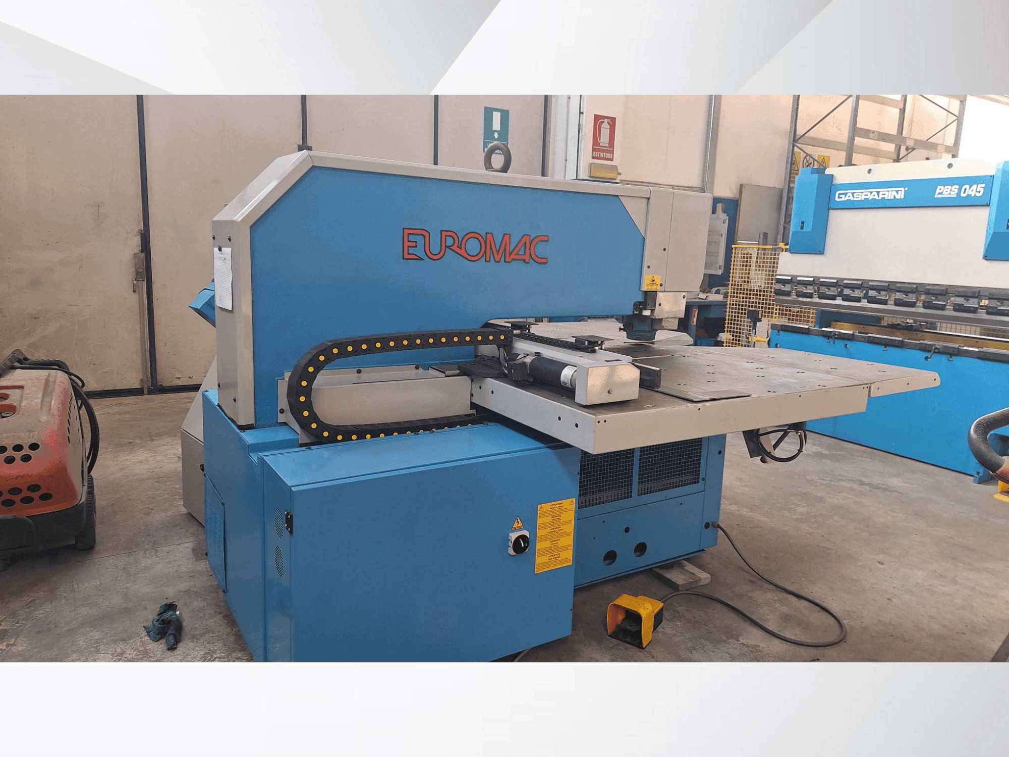 Vista frontale della macchina Euromac BX 1000/50