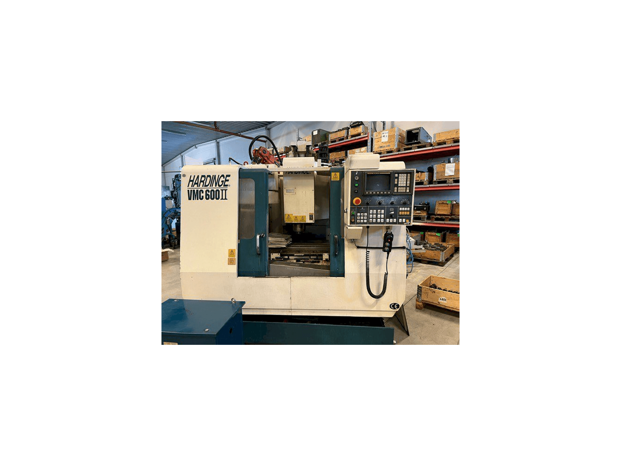 Vista frontale della macchina HARDINGE VMC 600II