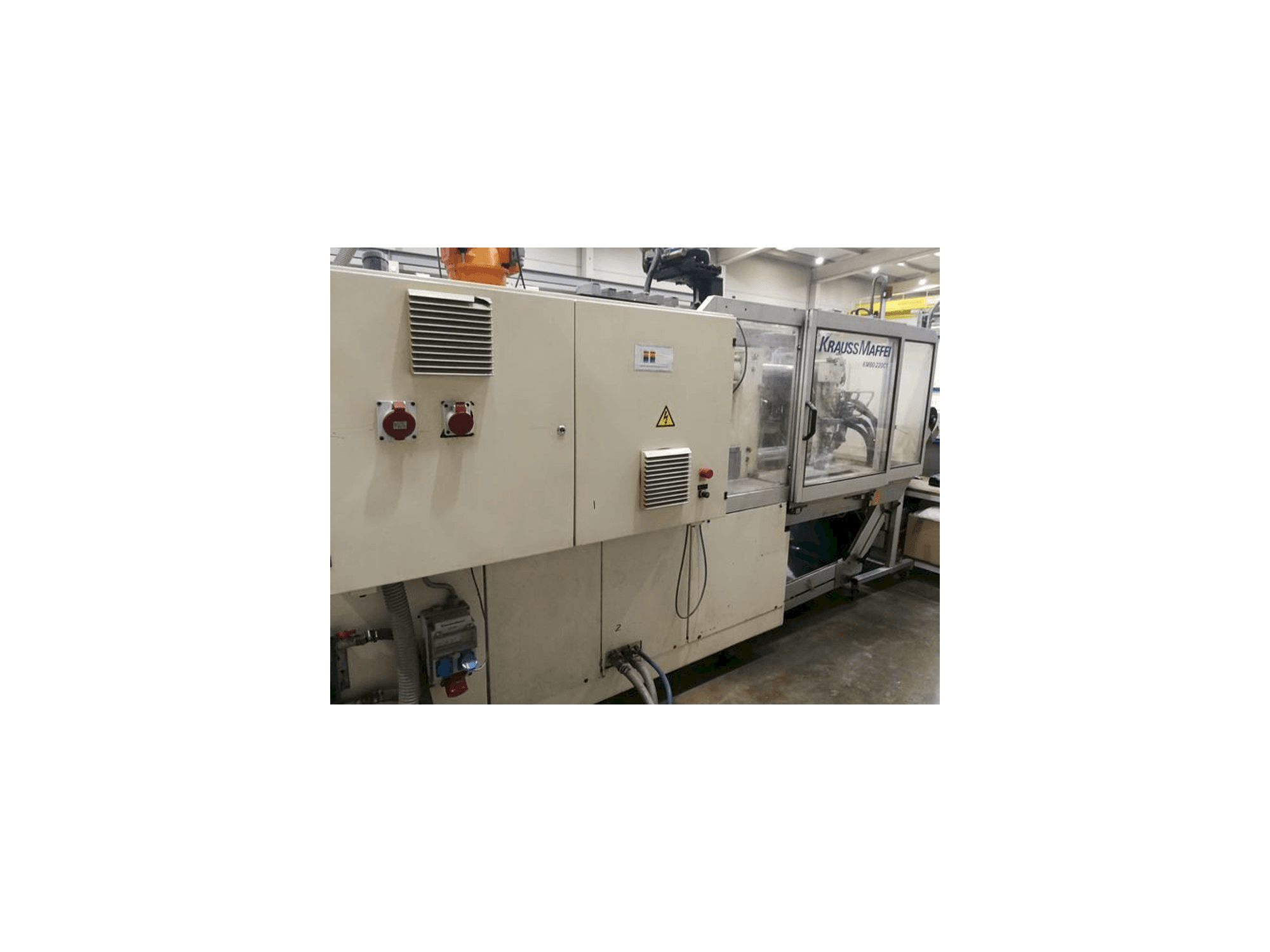 Vista frontale della macchina Krauss Maffei 80/220 C1