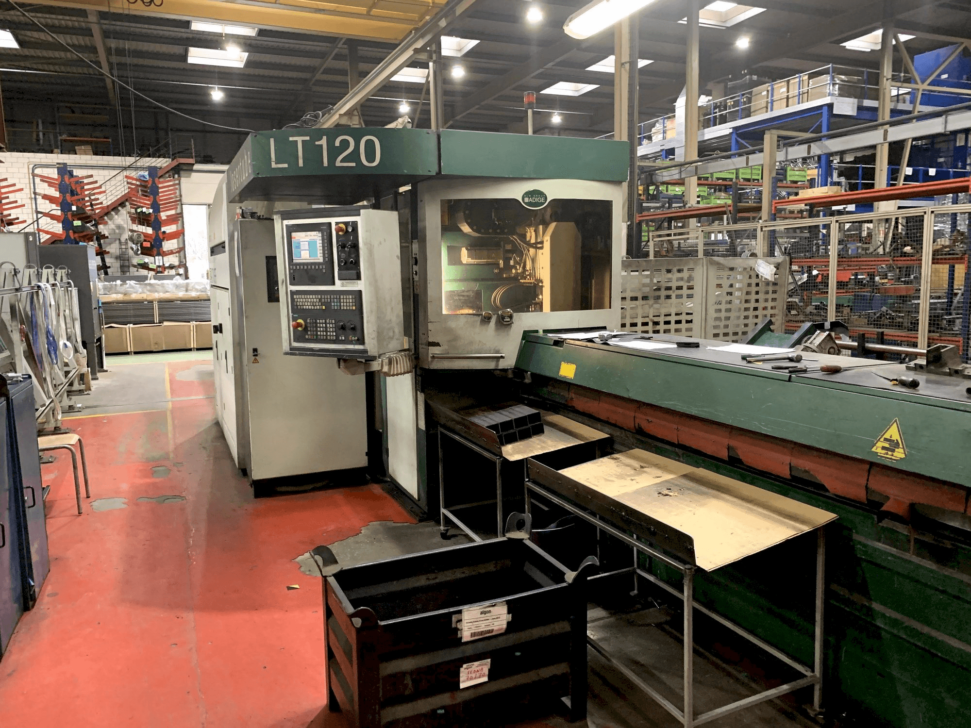 Vista frontale della macchina ADIGE LT 120