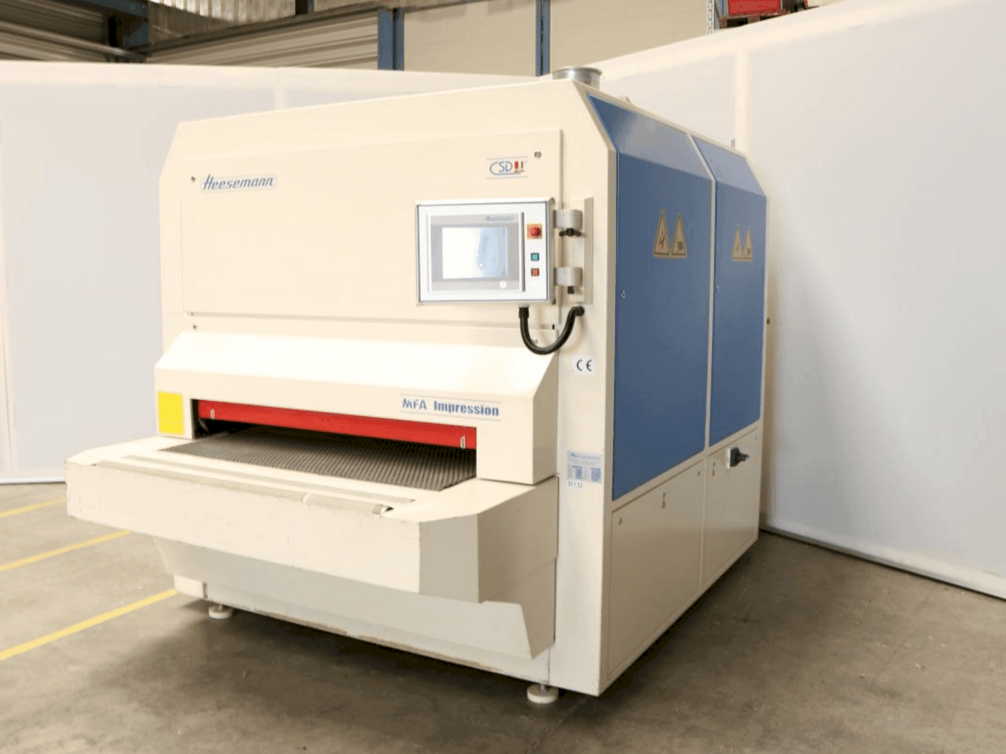 Vista frontale della macchina HEESEMANN MFA Impression (2010)