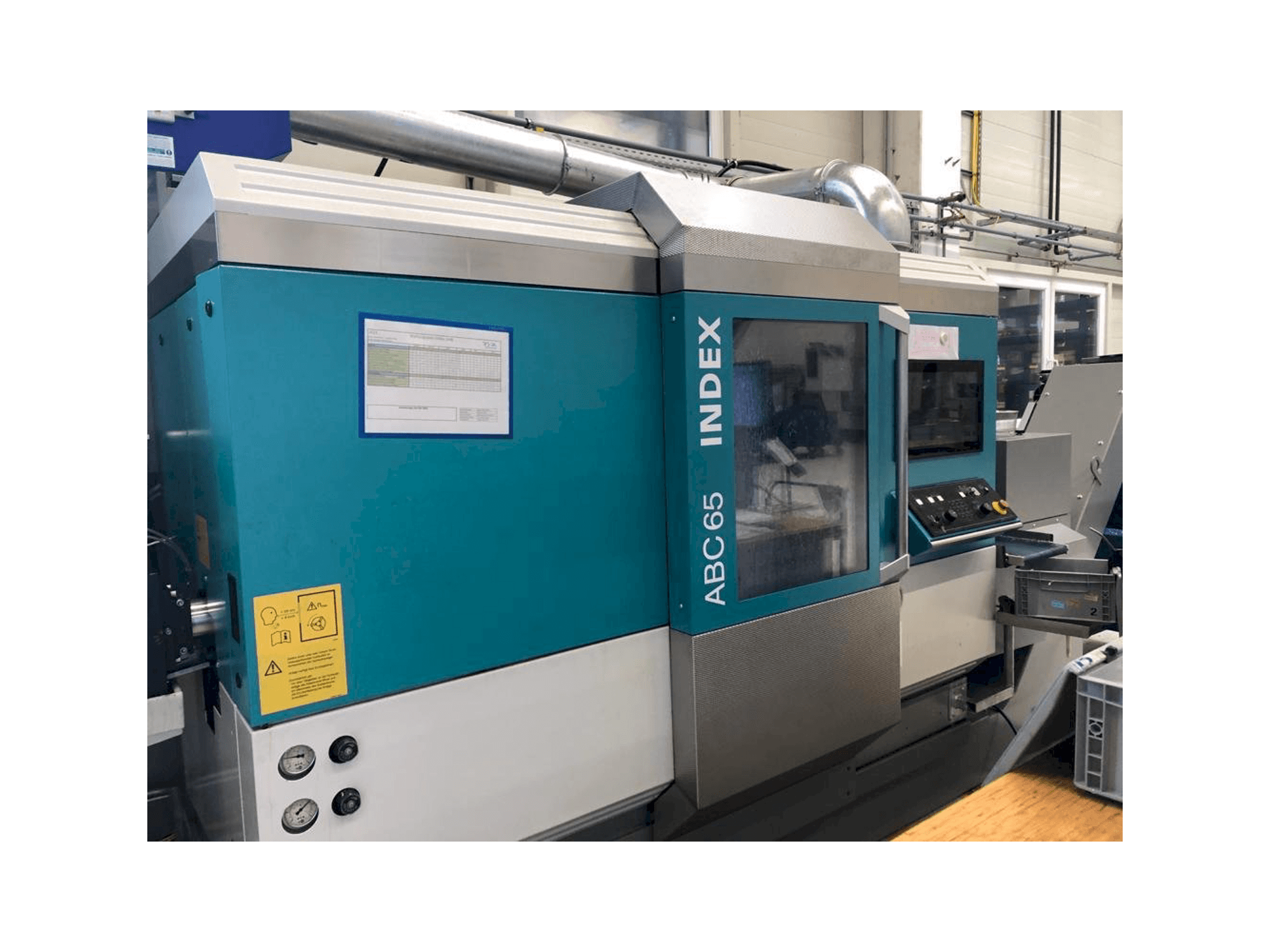 Vista frontale della macchina Index ABC65