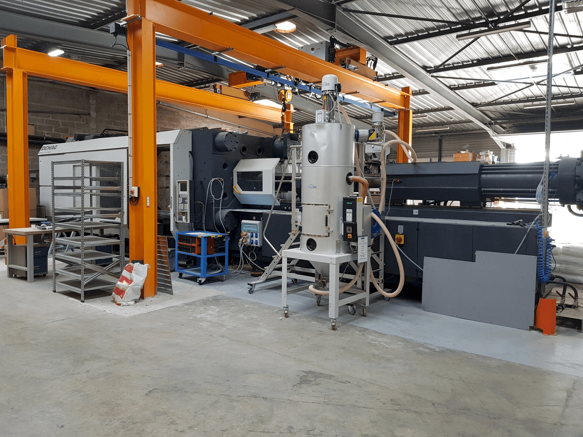 Vista frontale della macchina DEMAG ERGOTECH 1300-8000