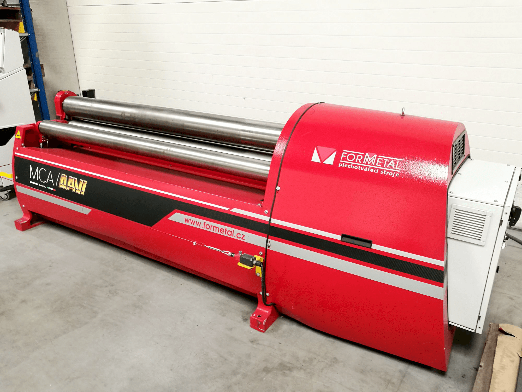 Vista lato destro della macchina Davi MCA 2017