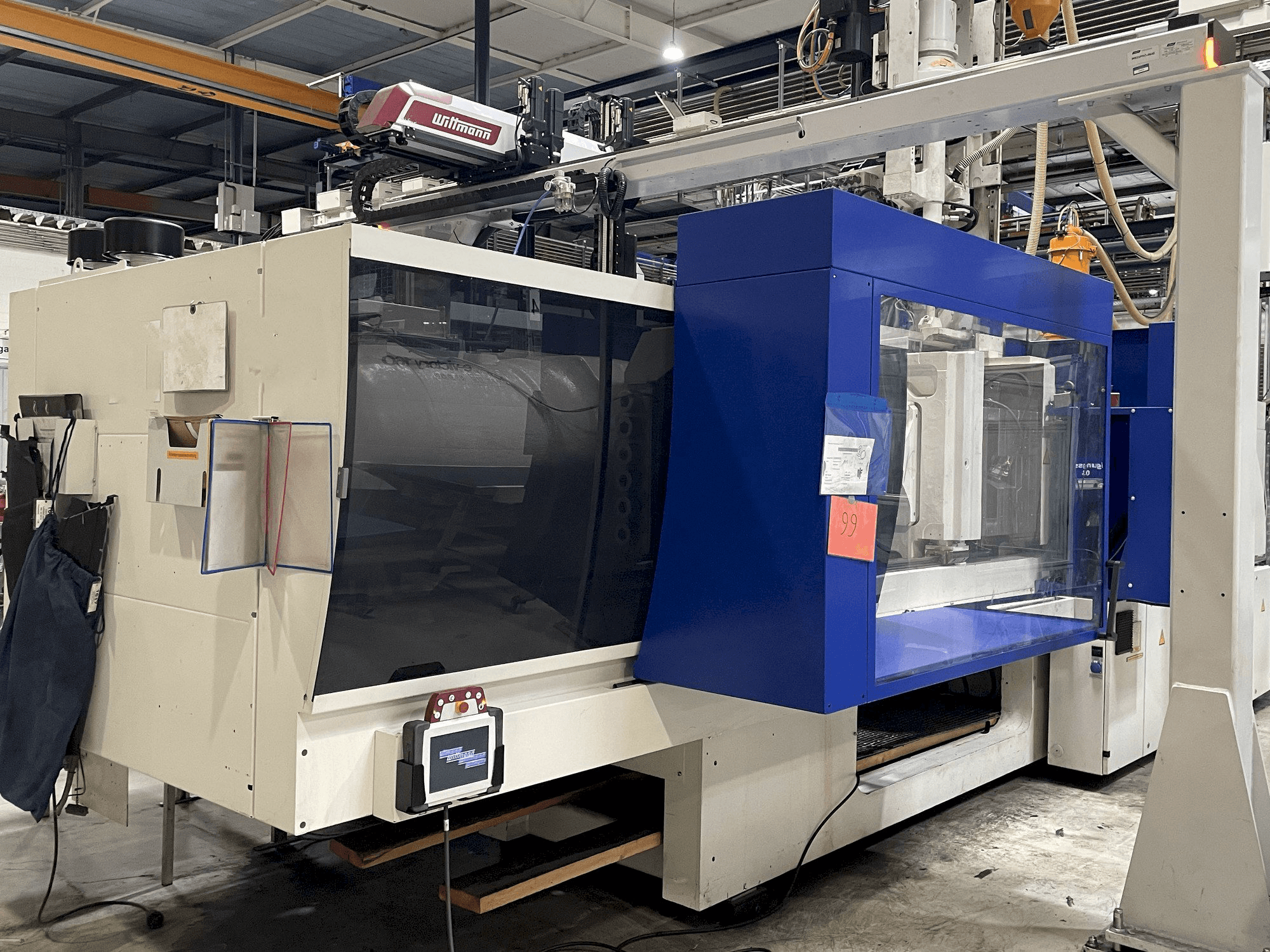 Vista frontale della macchina ENGEL e-vc 1340H/310V/400 Combi