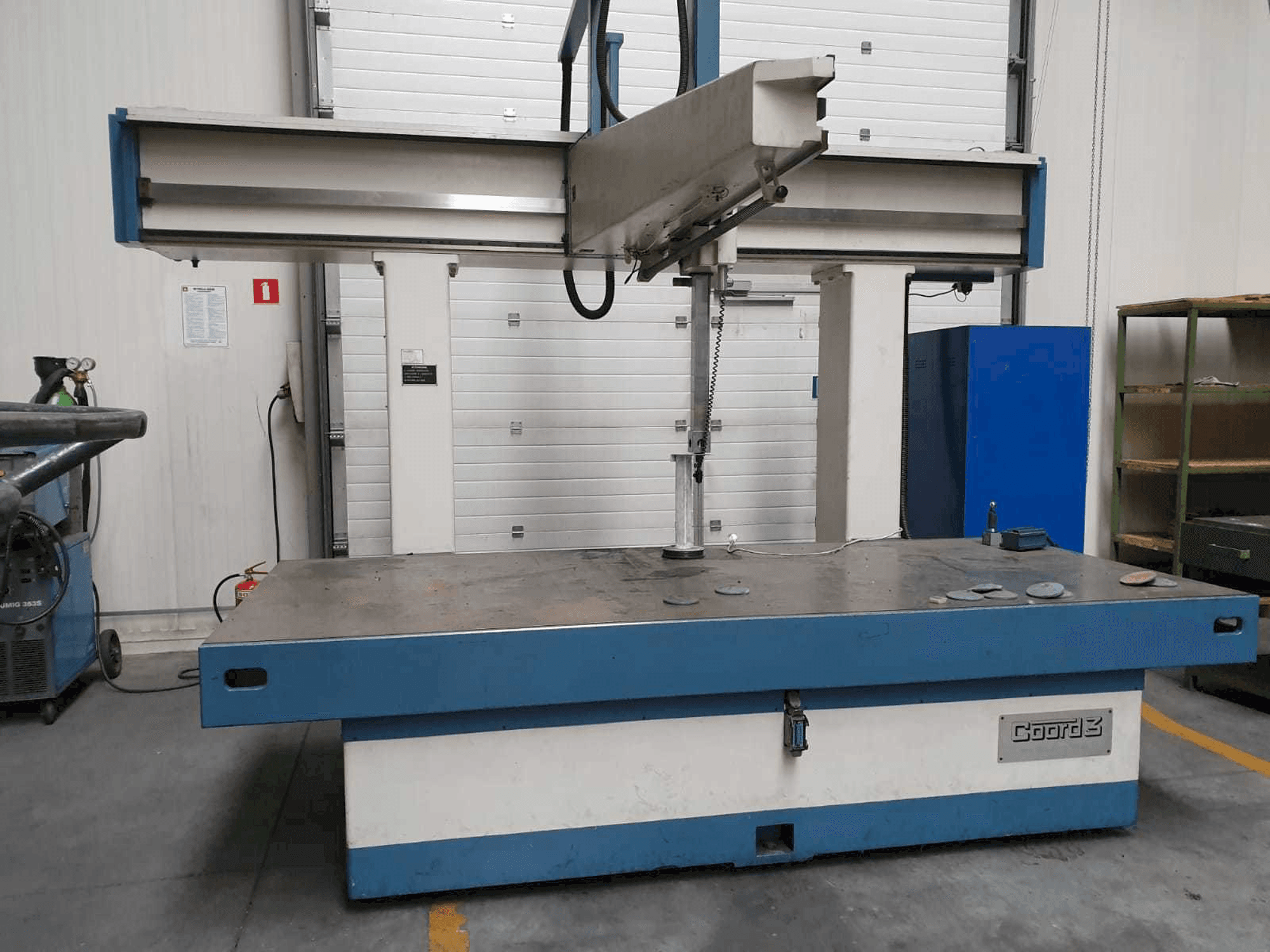 Vista frontale della macchina Coord3 TR32