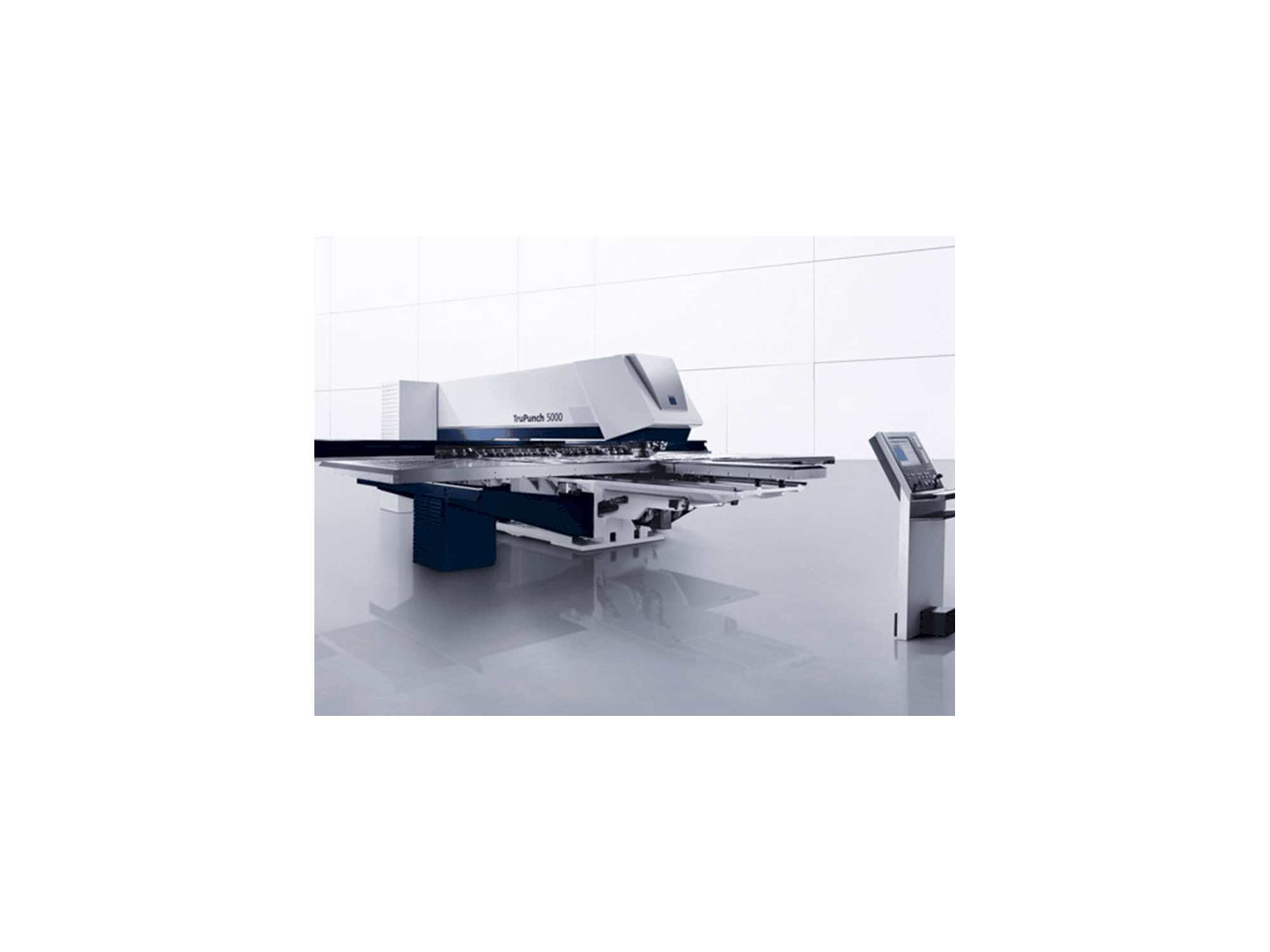 Vista frontale della macchina Trumpf TC 5000