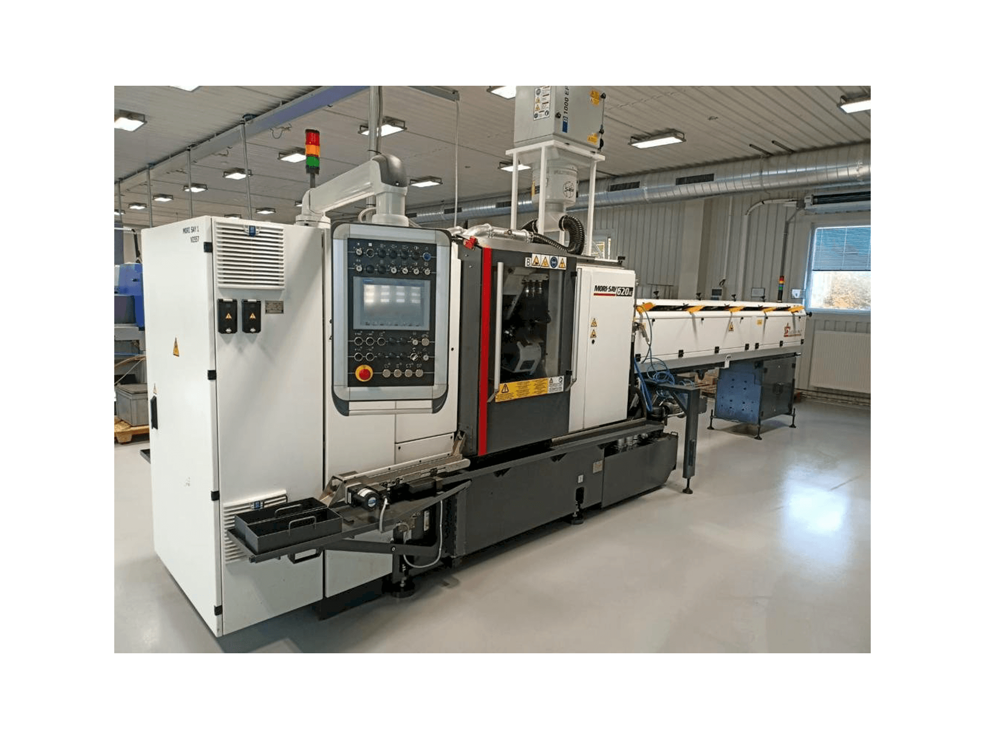 Vista frontale della macchina MORI SAY 620 AC
