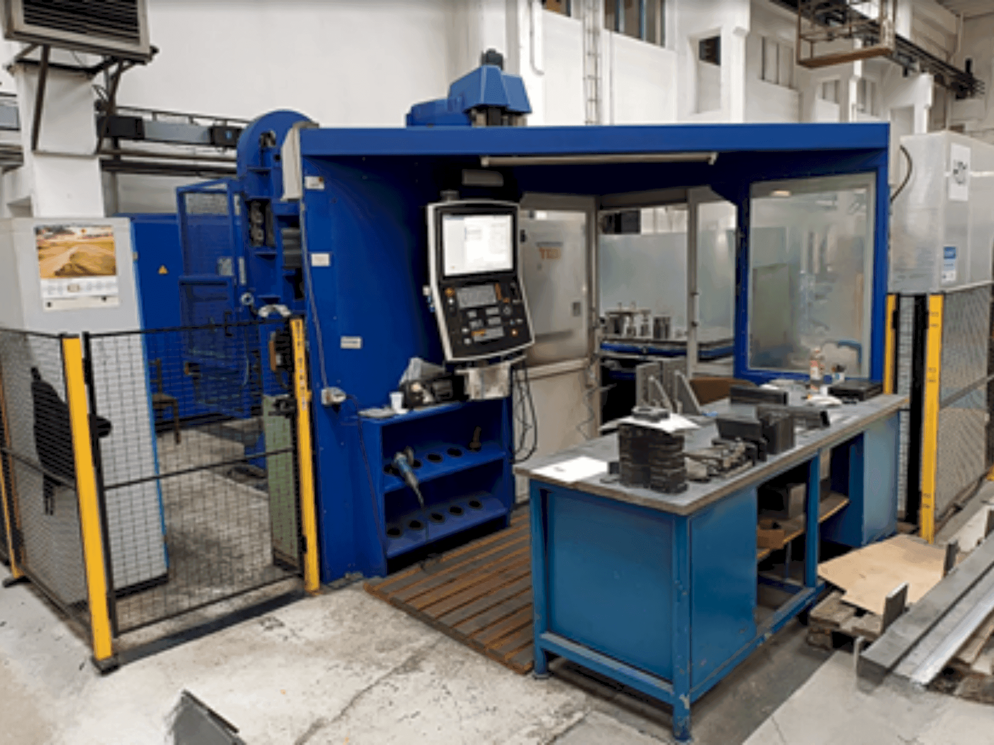 Vista frontale della macchina TOS Varnsdorf WHQ 10 CNC