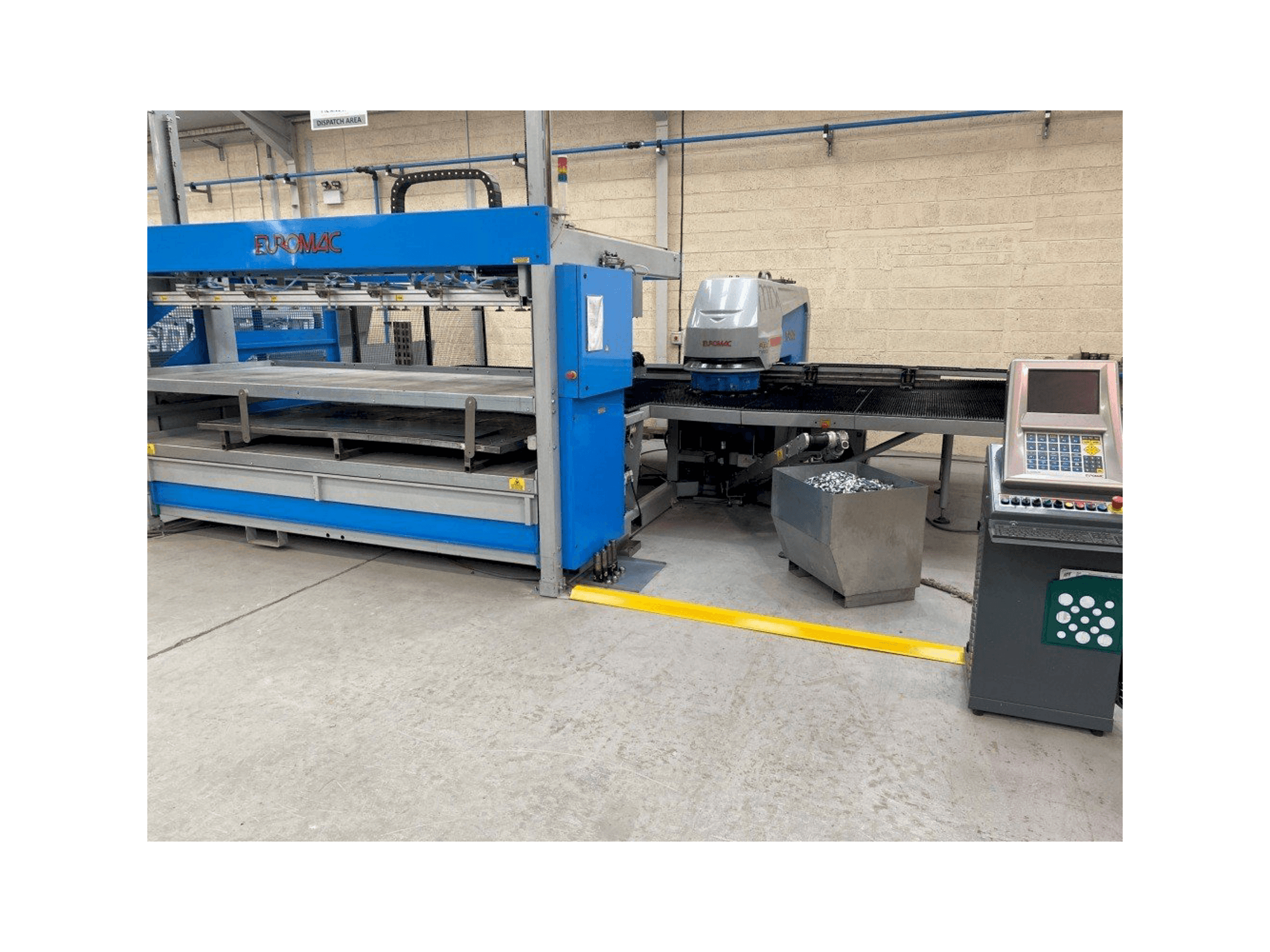 Vista frontale della macchina Euromac MTX Flex 12 Hybrid