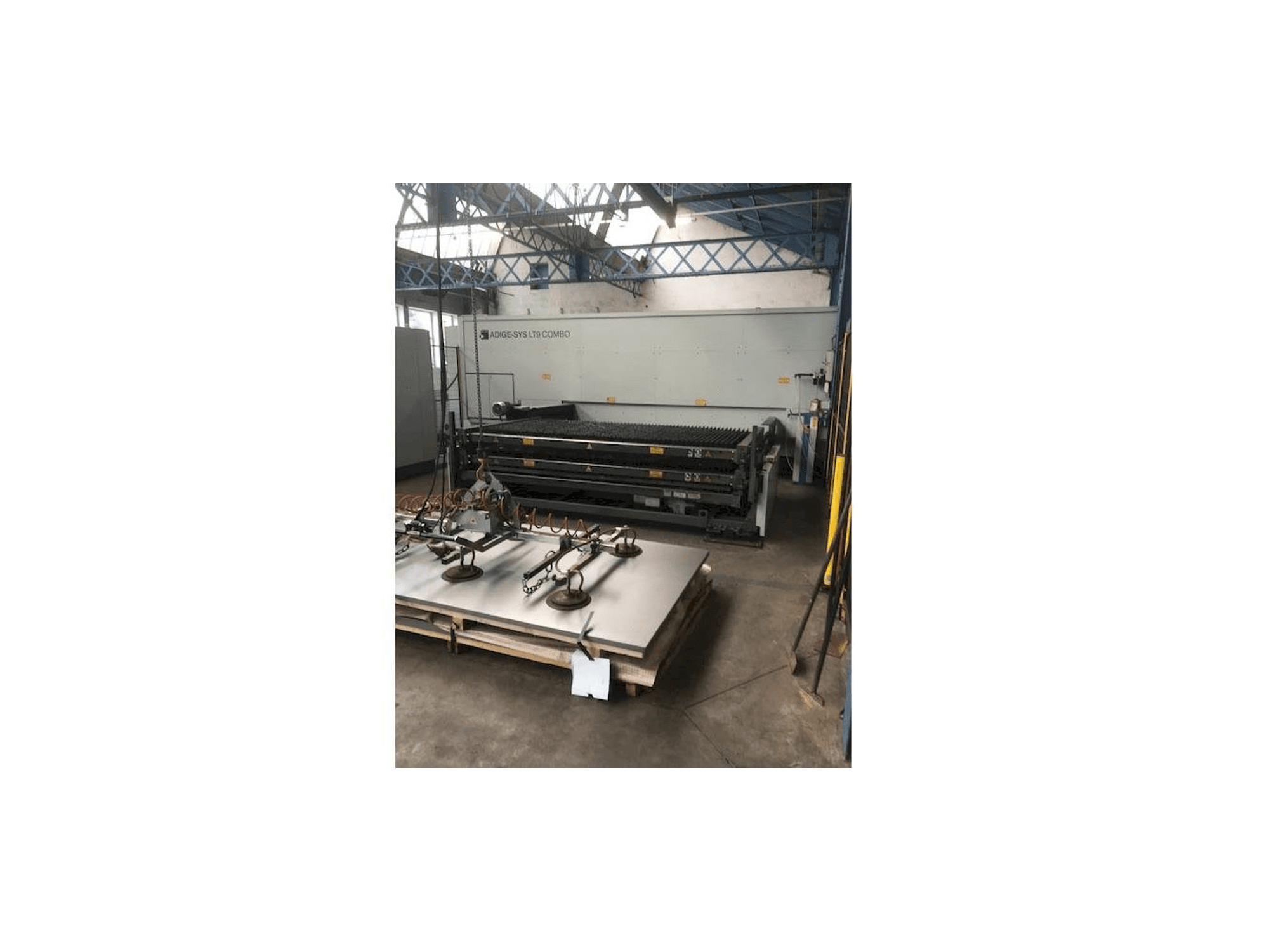 Vista frontale della macchina BLM Adige-Sys LT9 Combo