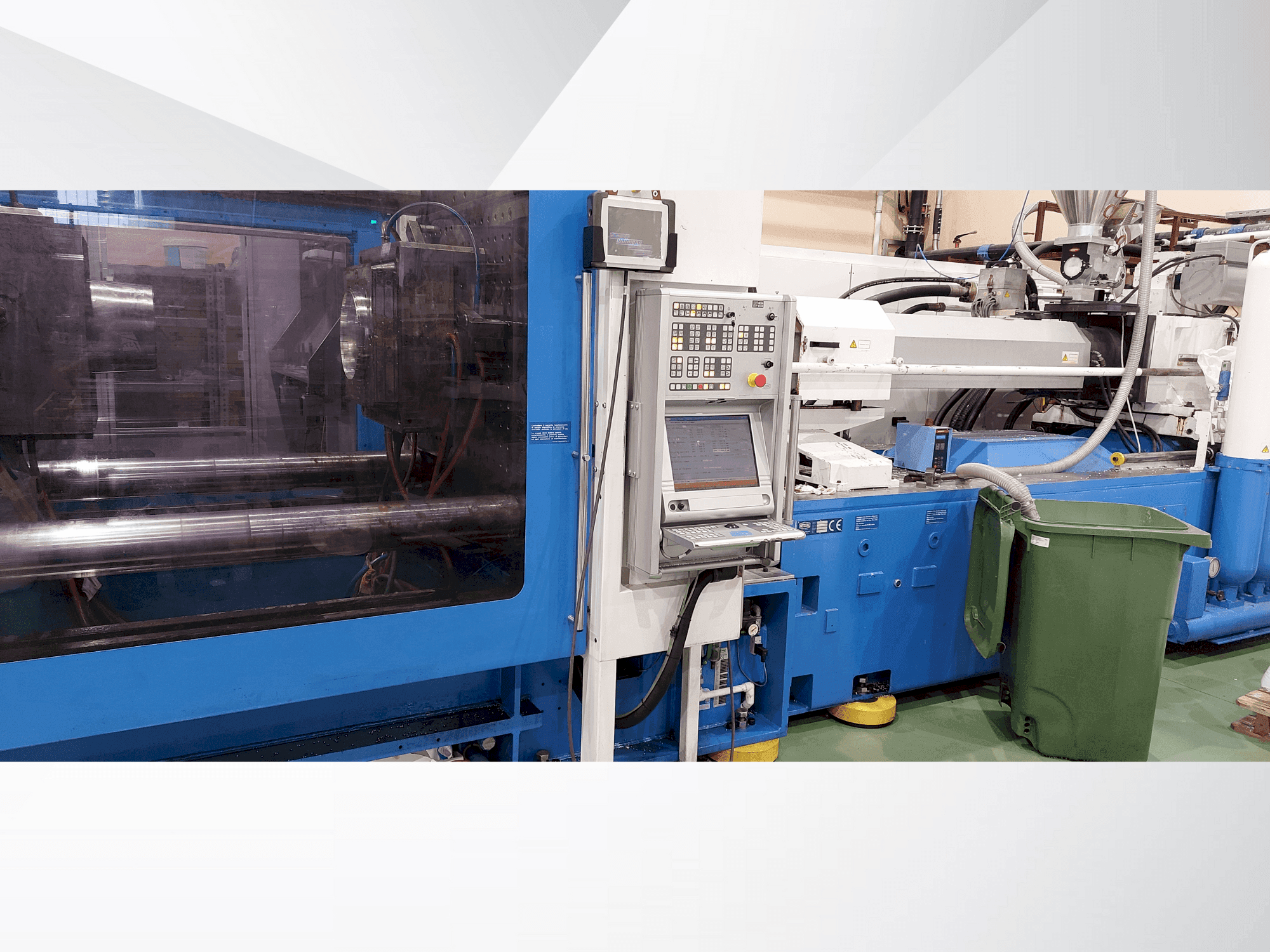 Vista frontale della macchina Netstal S 6000-5500E