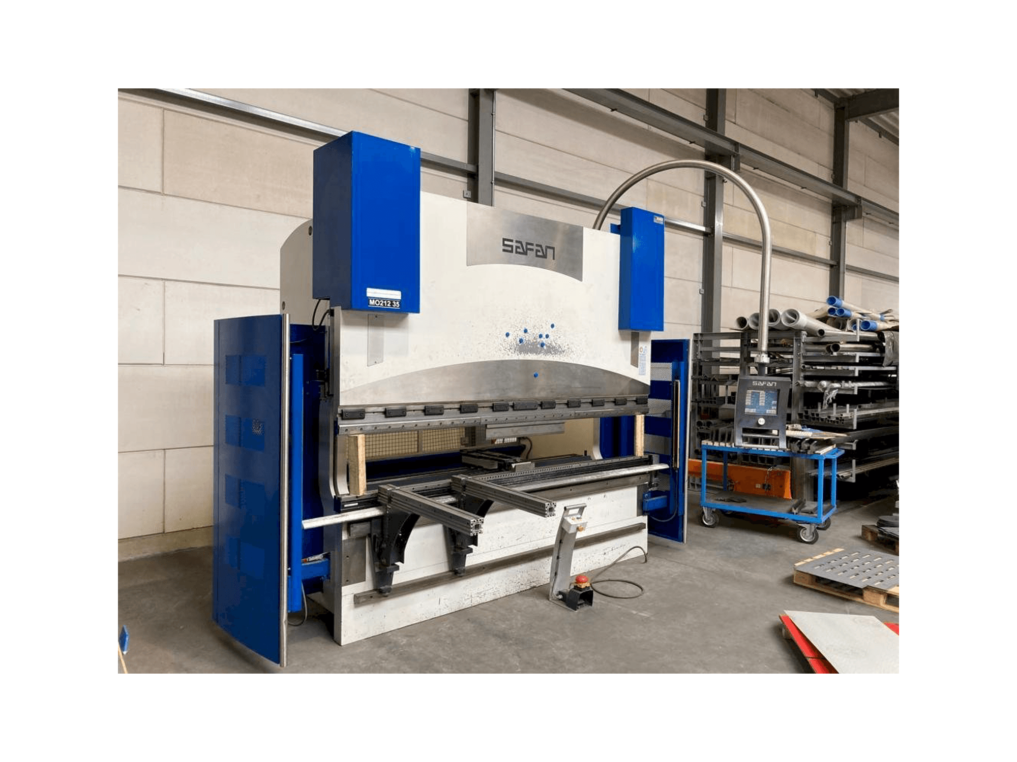 Vista frontale della macchina Safan CNCL-K 170-3100 TS 2