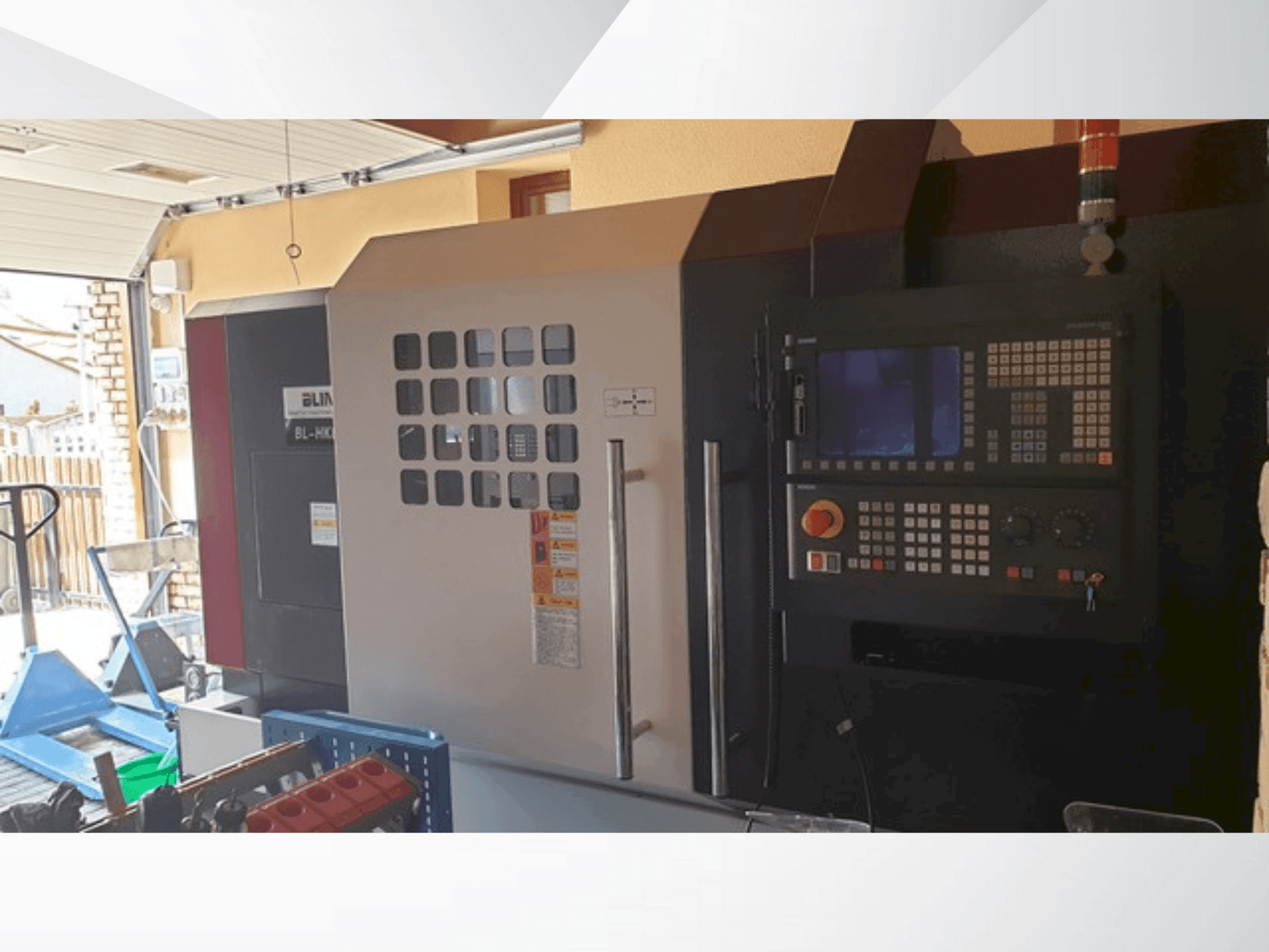 Vista frontale della macchina TAATH BL-HK80B