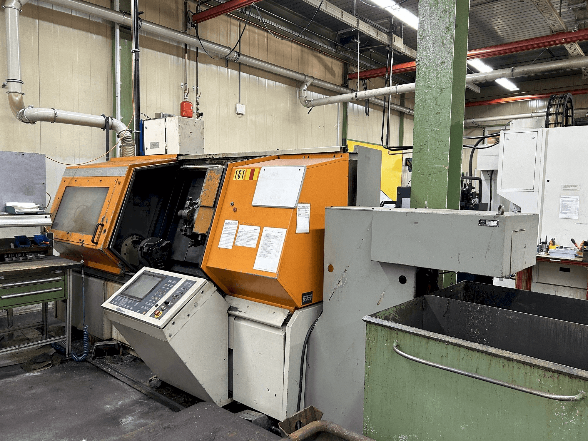 Vista lato destro della macchina BOEHRINGER VDF 180 C-U