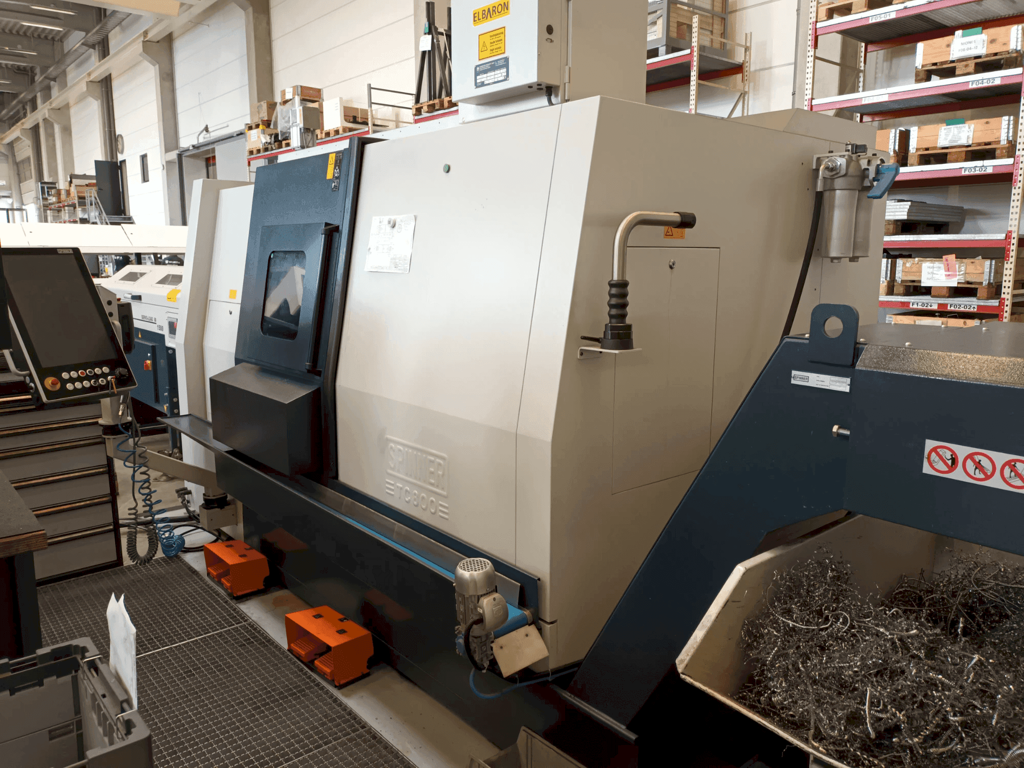 Vista frontale della macchina SPINNER TC 800