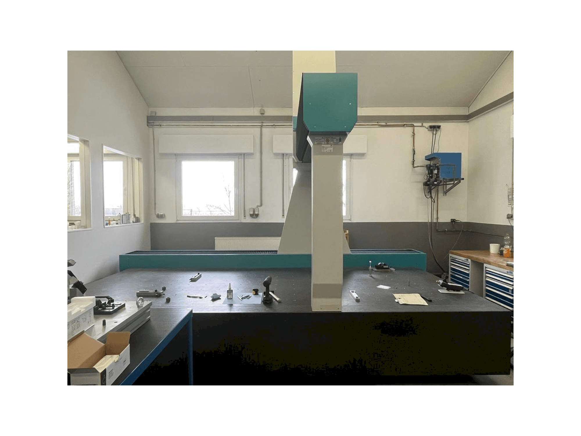 Vista frontale della macchina Wenzel LH 1512