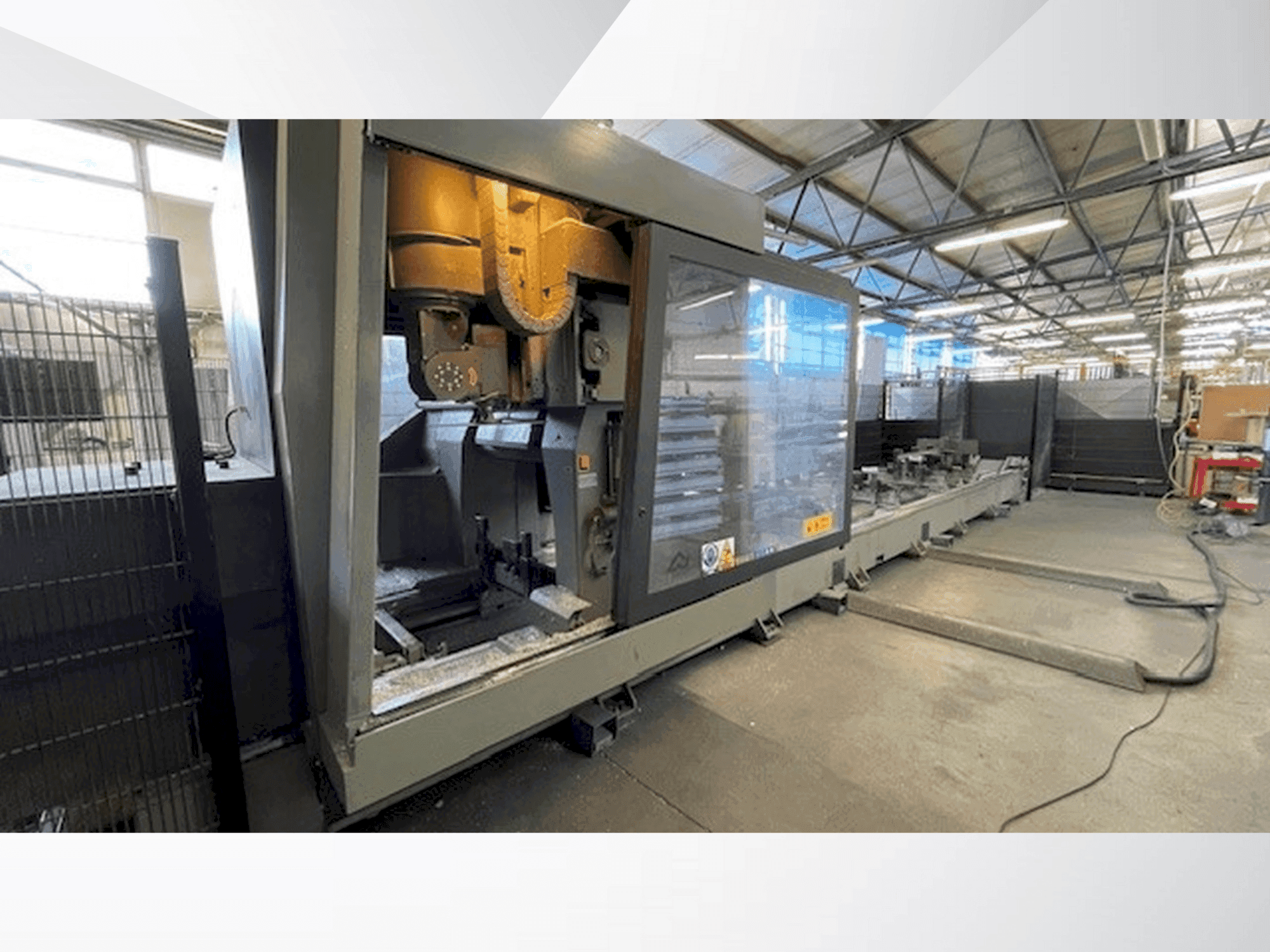 Vista frontale della macchina Emmegi SATELLITE XT 7800