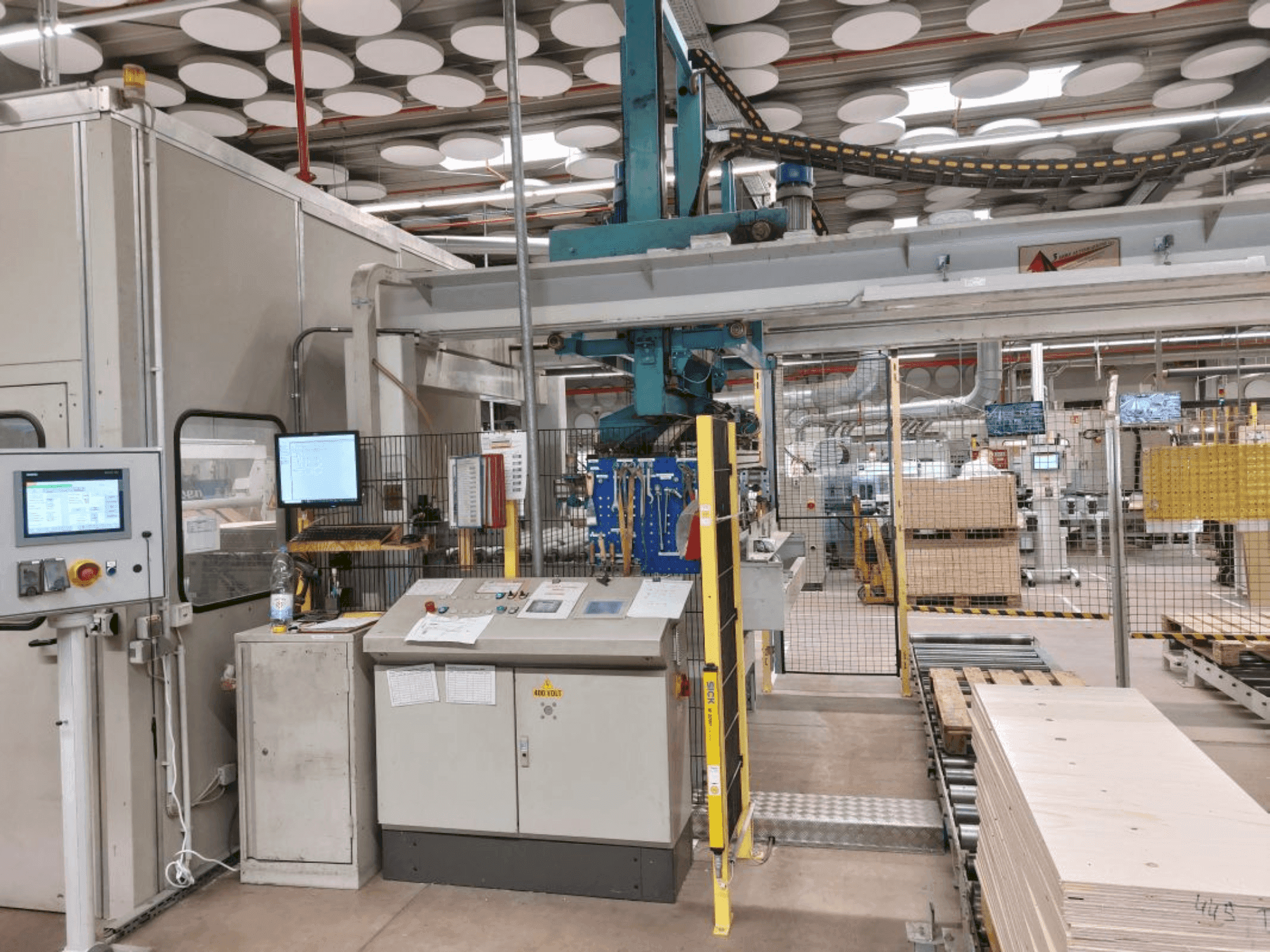 Vista frontale della macchina GIBEN n/a