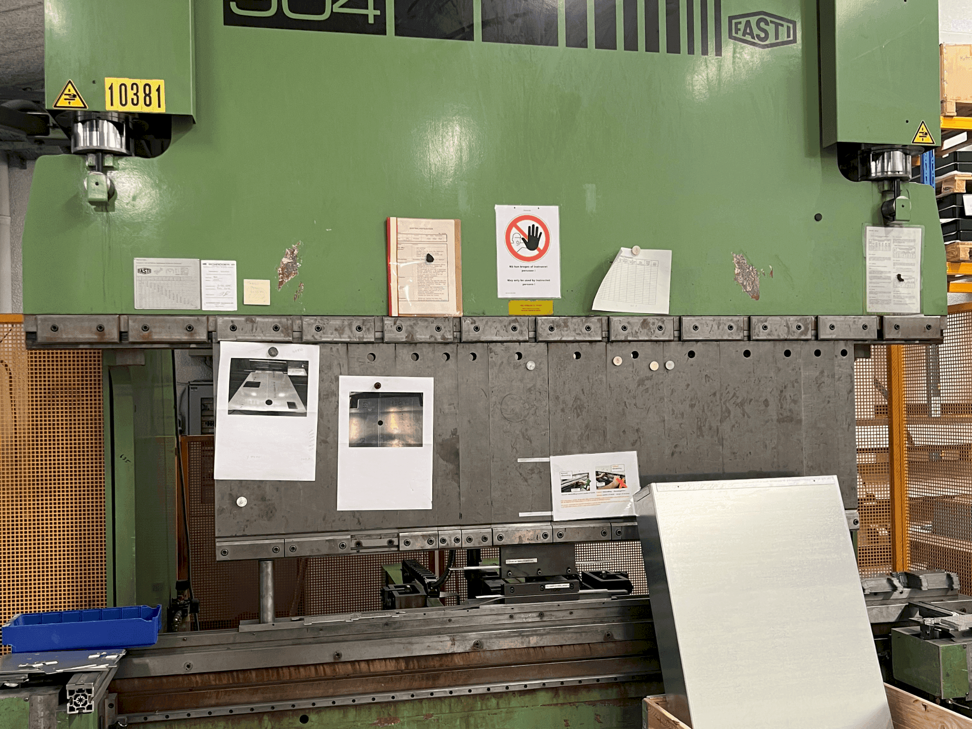 Vista frontale della macchina FASTI 904