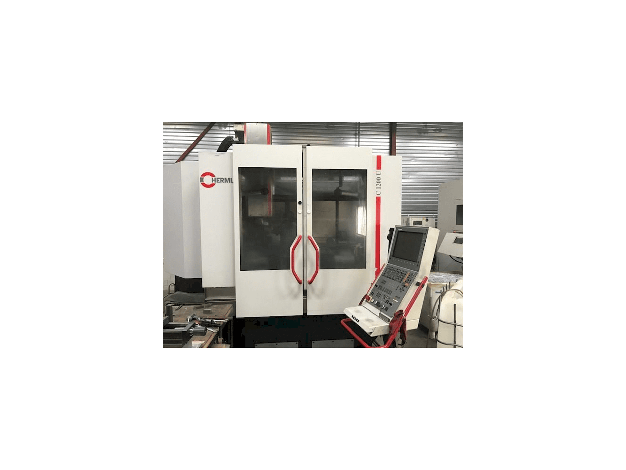 Vista frontale della macchina HERMLE C 1200 U