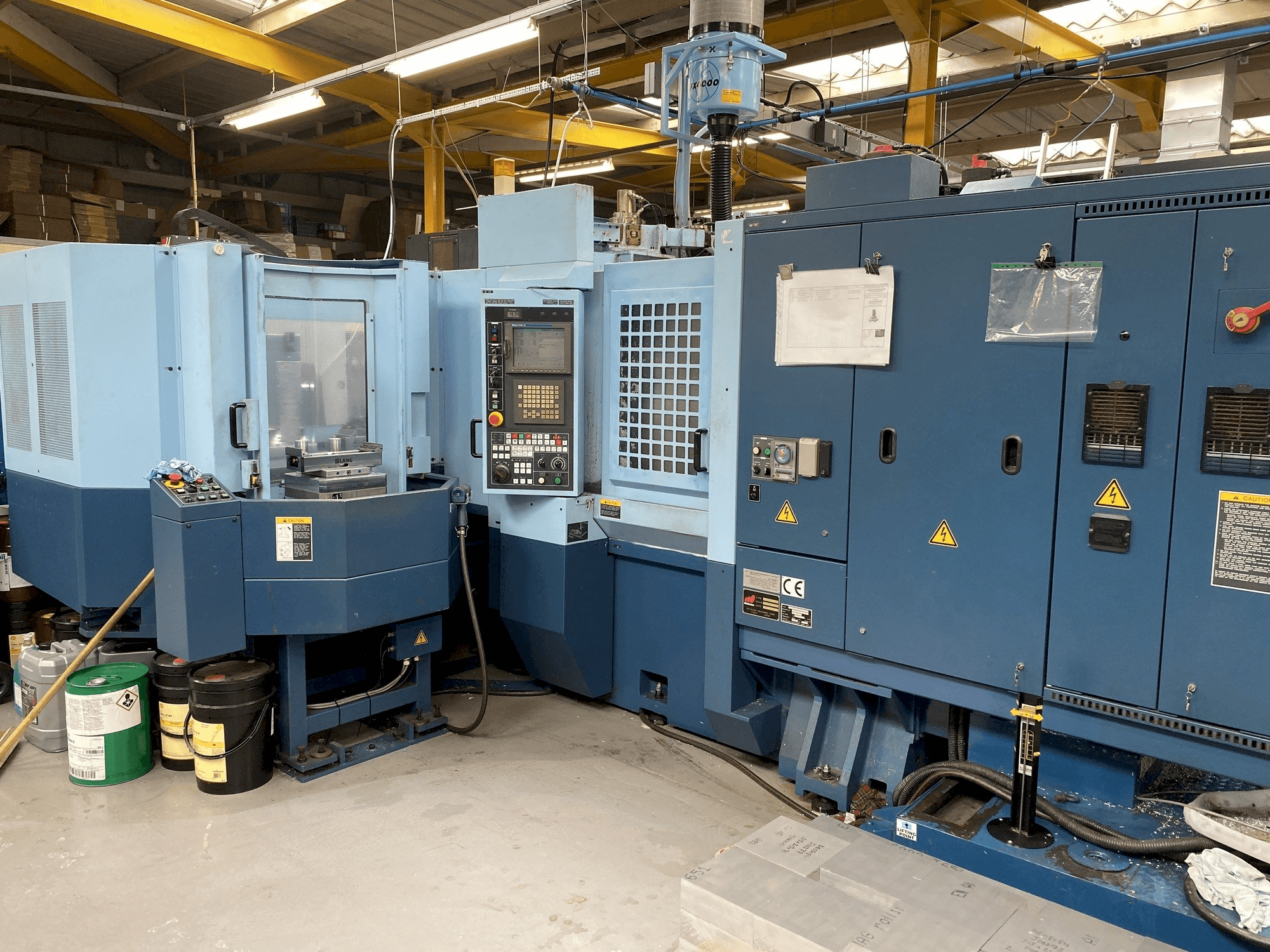 Vista frontale della macchina Matsuura H-Plus 300