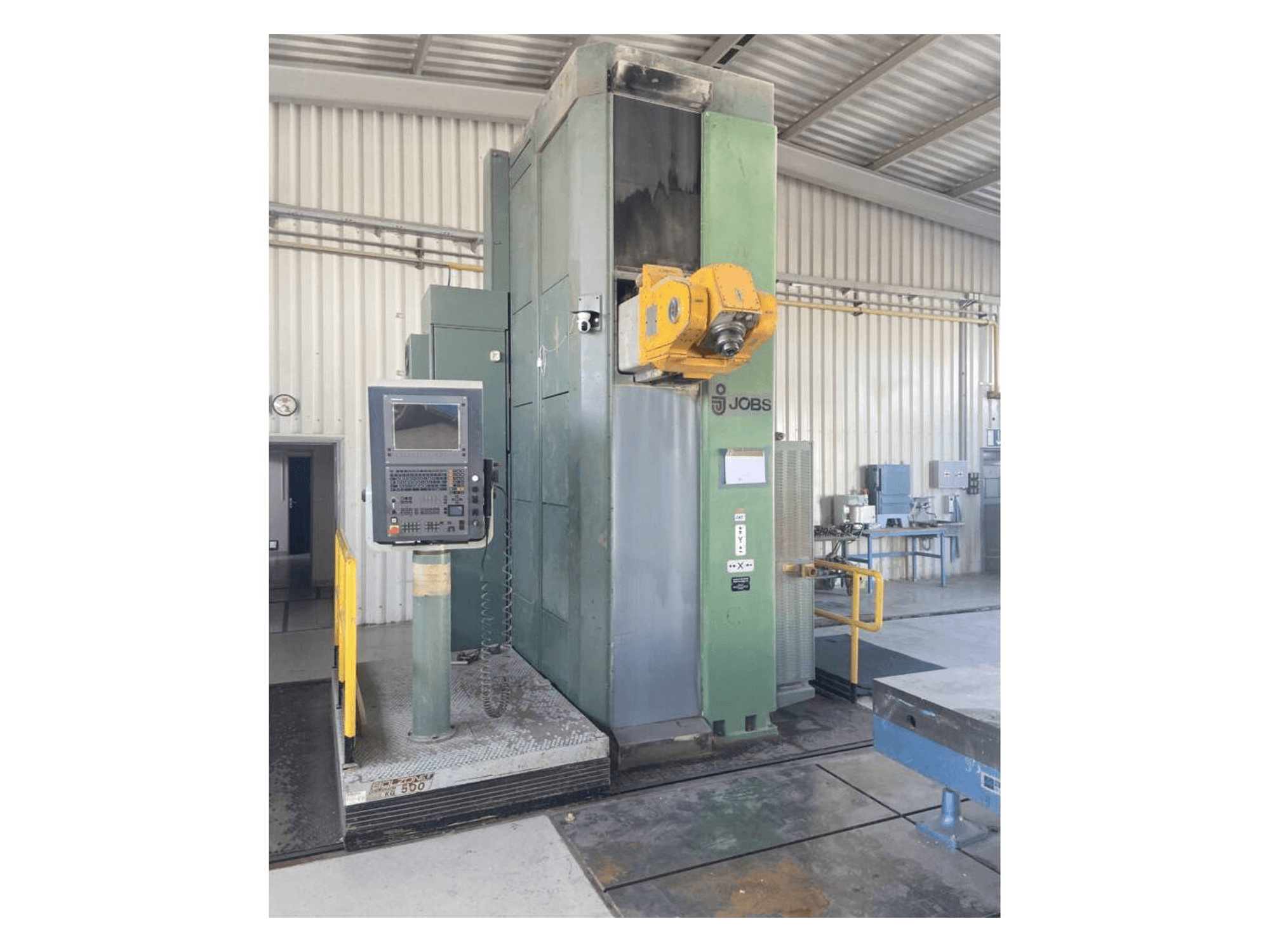 Vista frontale della macchina JOBS Jomach 16