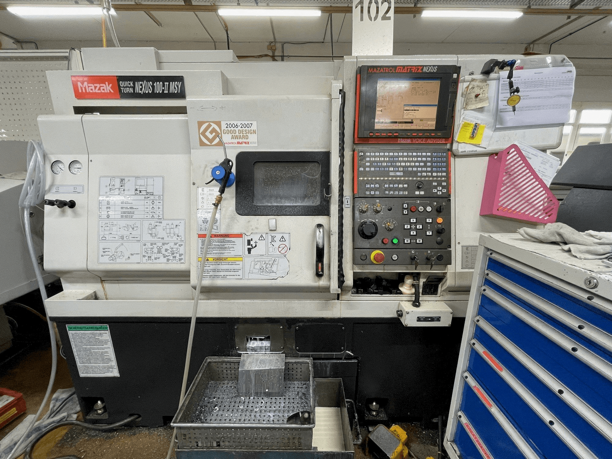 Vista frontale della macchina Mazak QUICK TURN NEXUS 100-II MSY