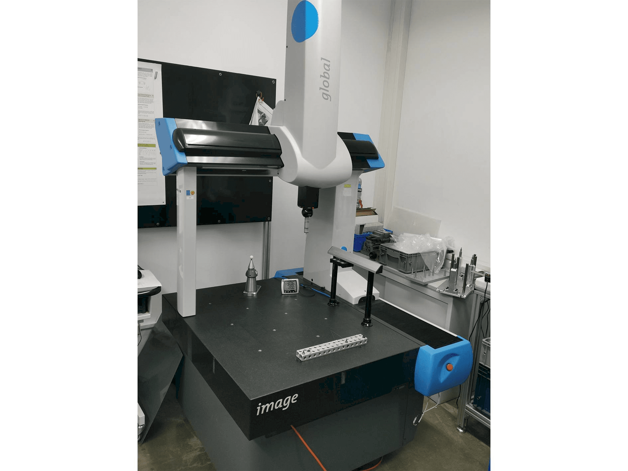 Vista frontale della macchina DEA GLOBAL I/070505