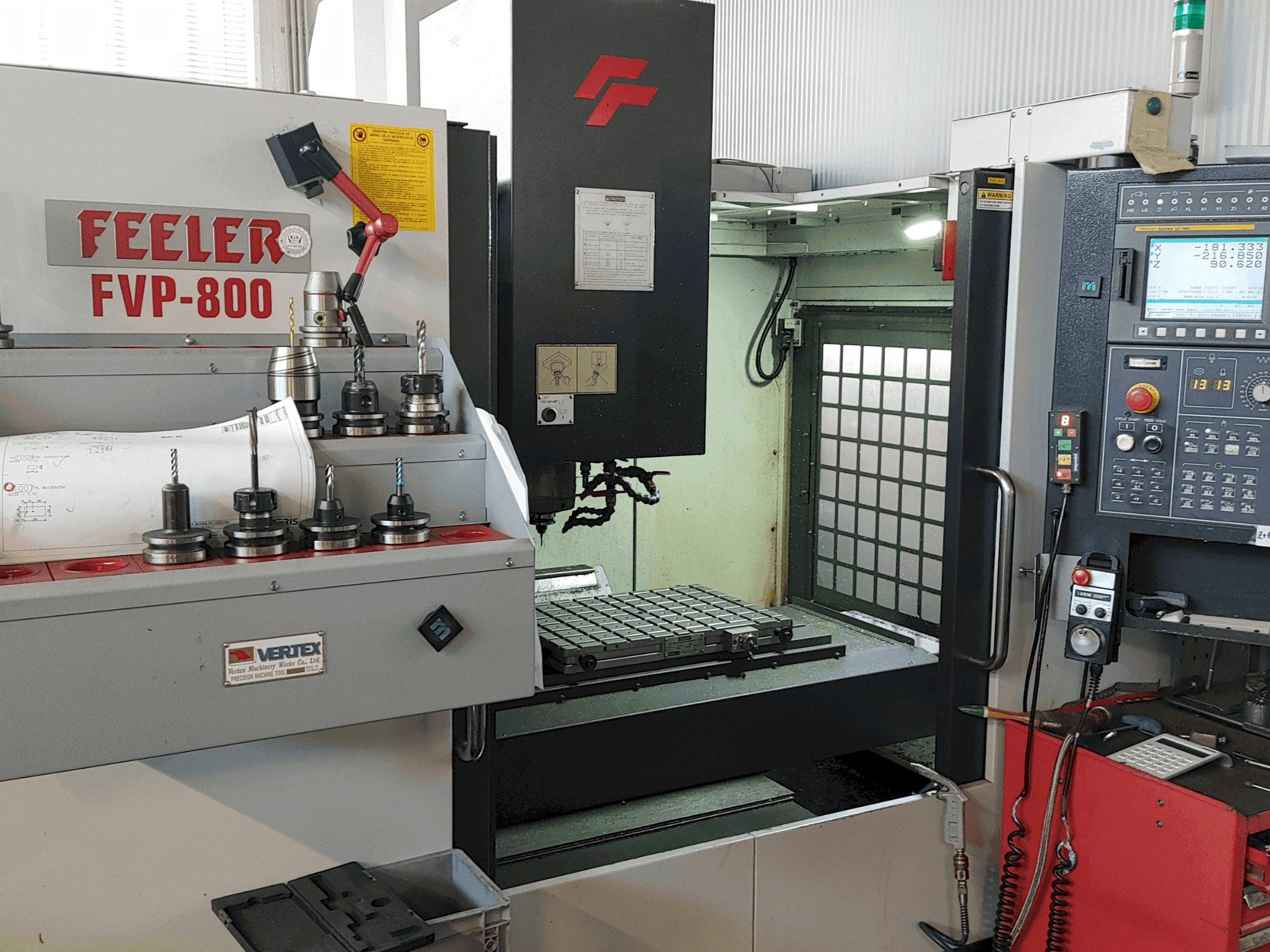 Vista frontale della macchina Feeler PVF 800