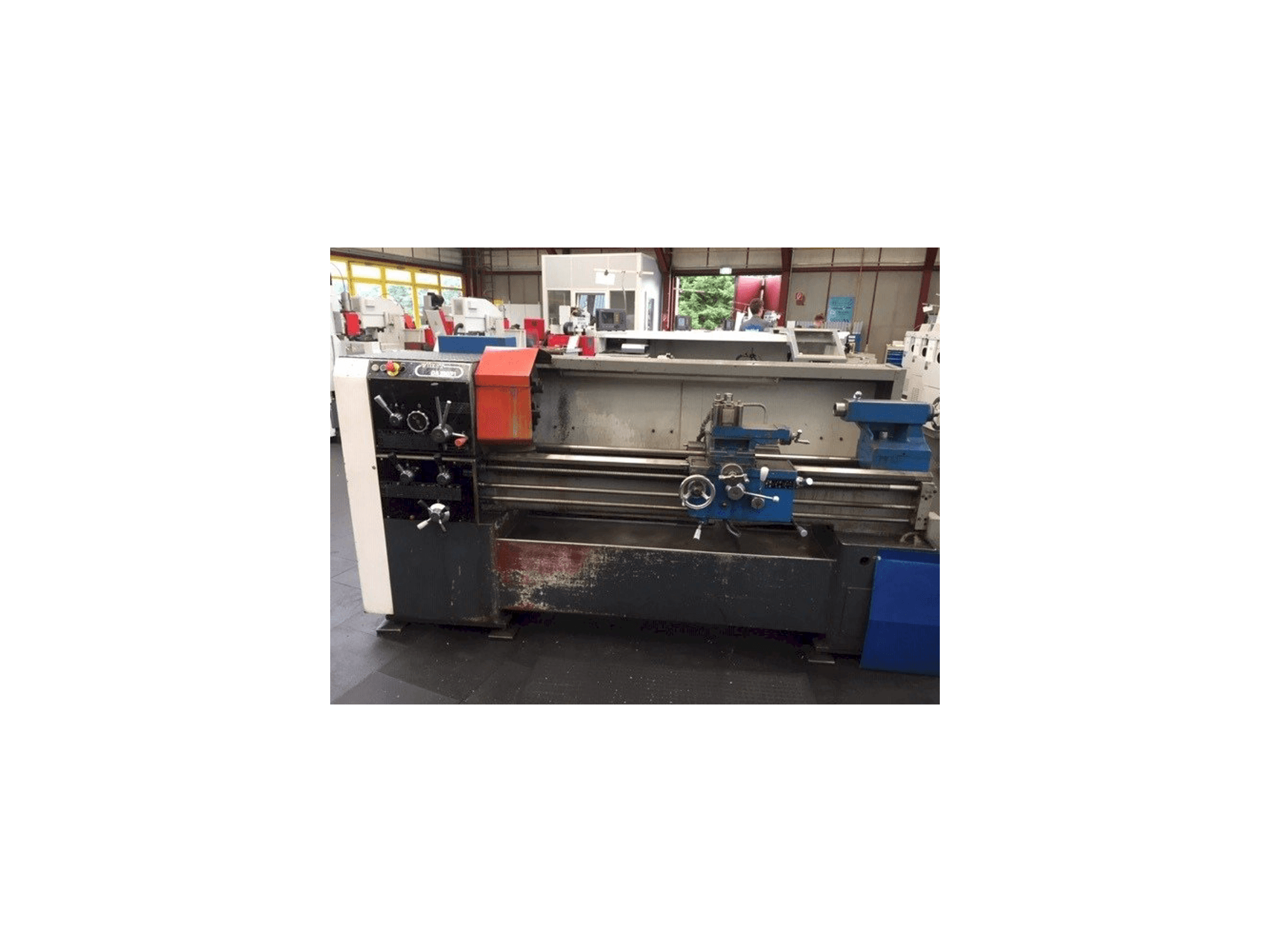 Vista frontale della macchina Voest Alpine DA 260/71