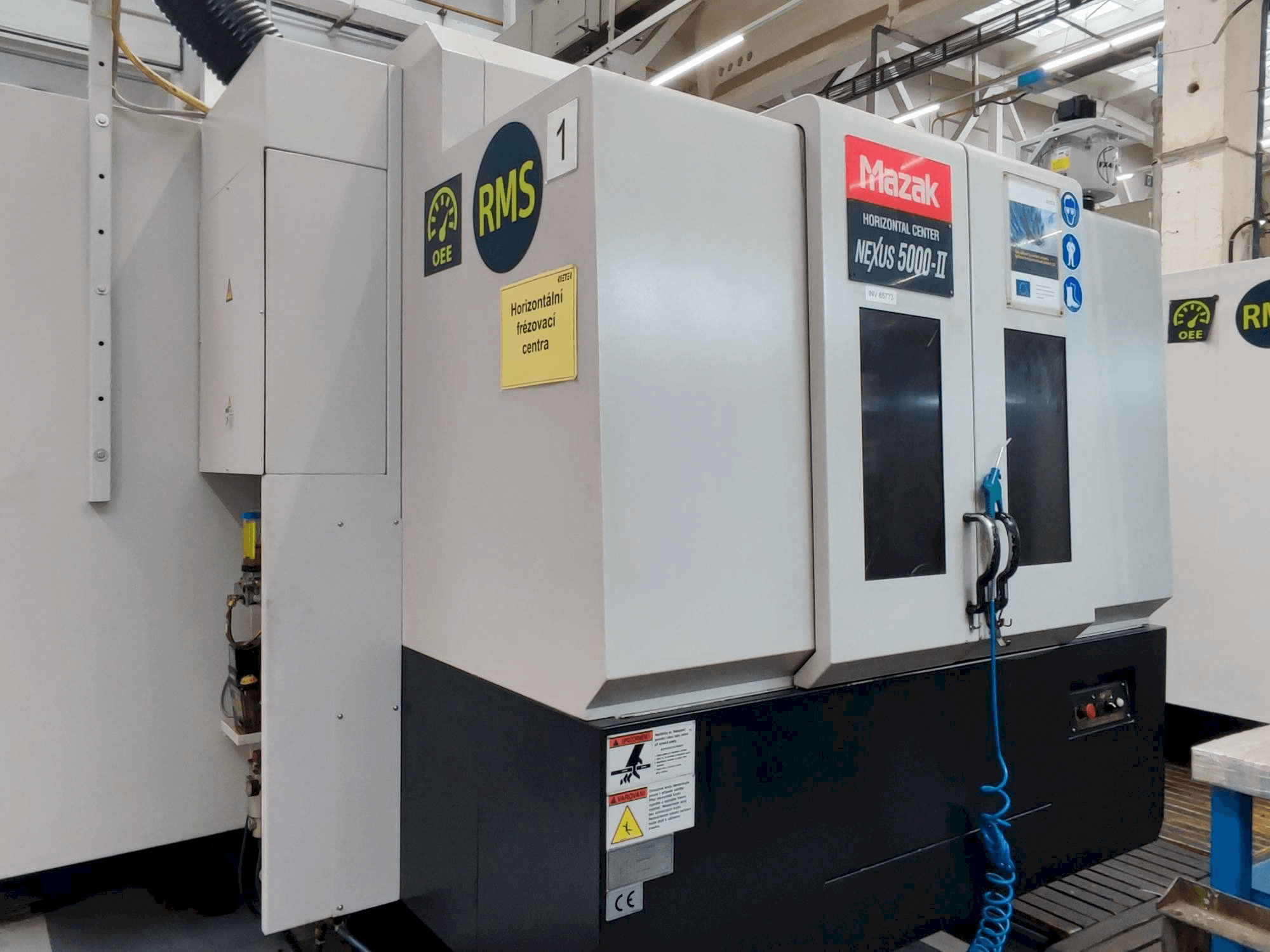 Vista lato sinistro della macchina Mazak HCN 5000-II