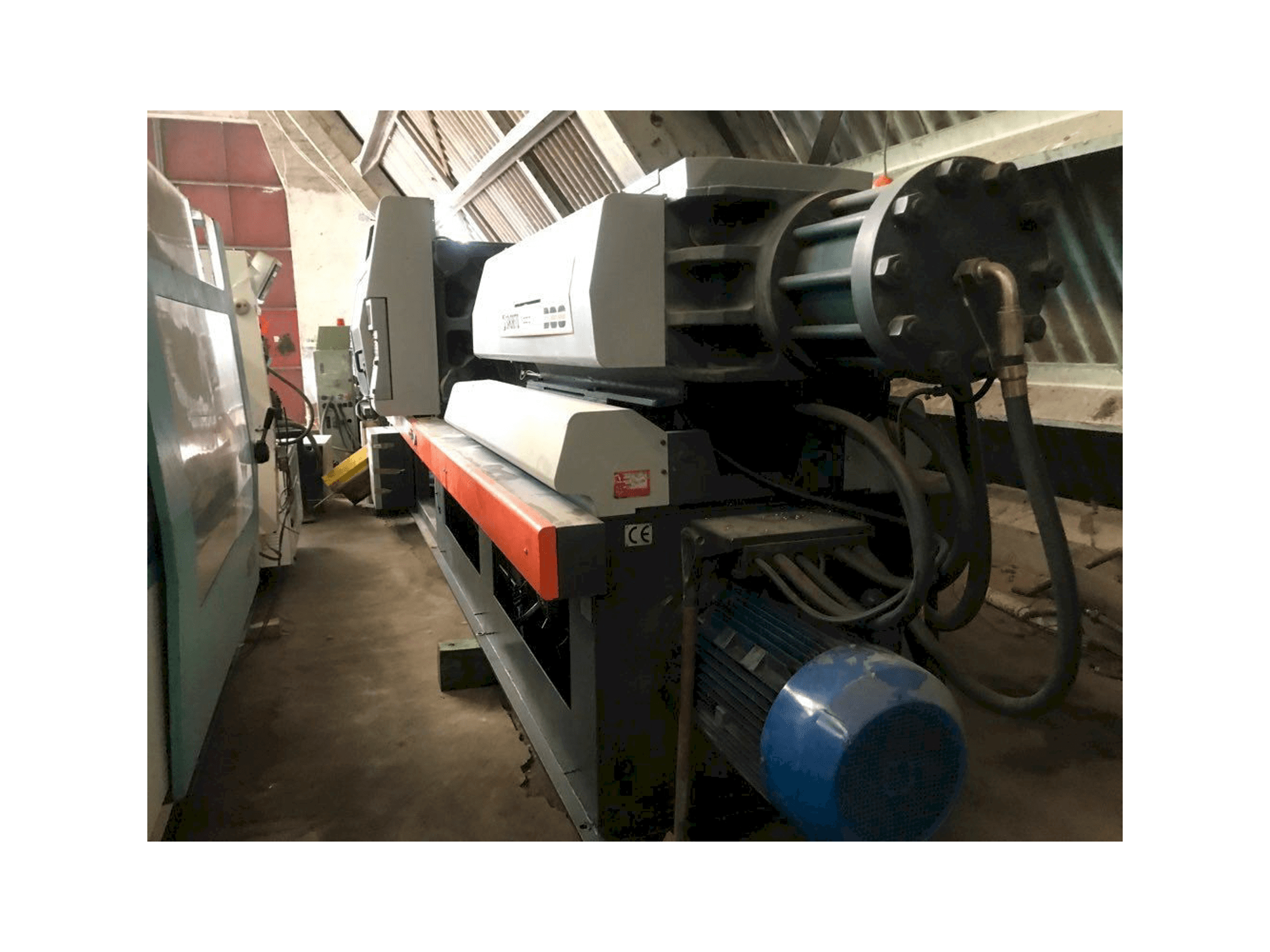 Vista frontale della macchina SANDRETTO Otto 2054/380