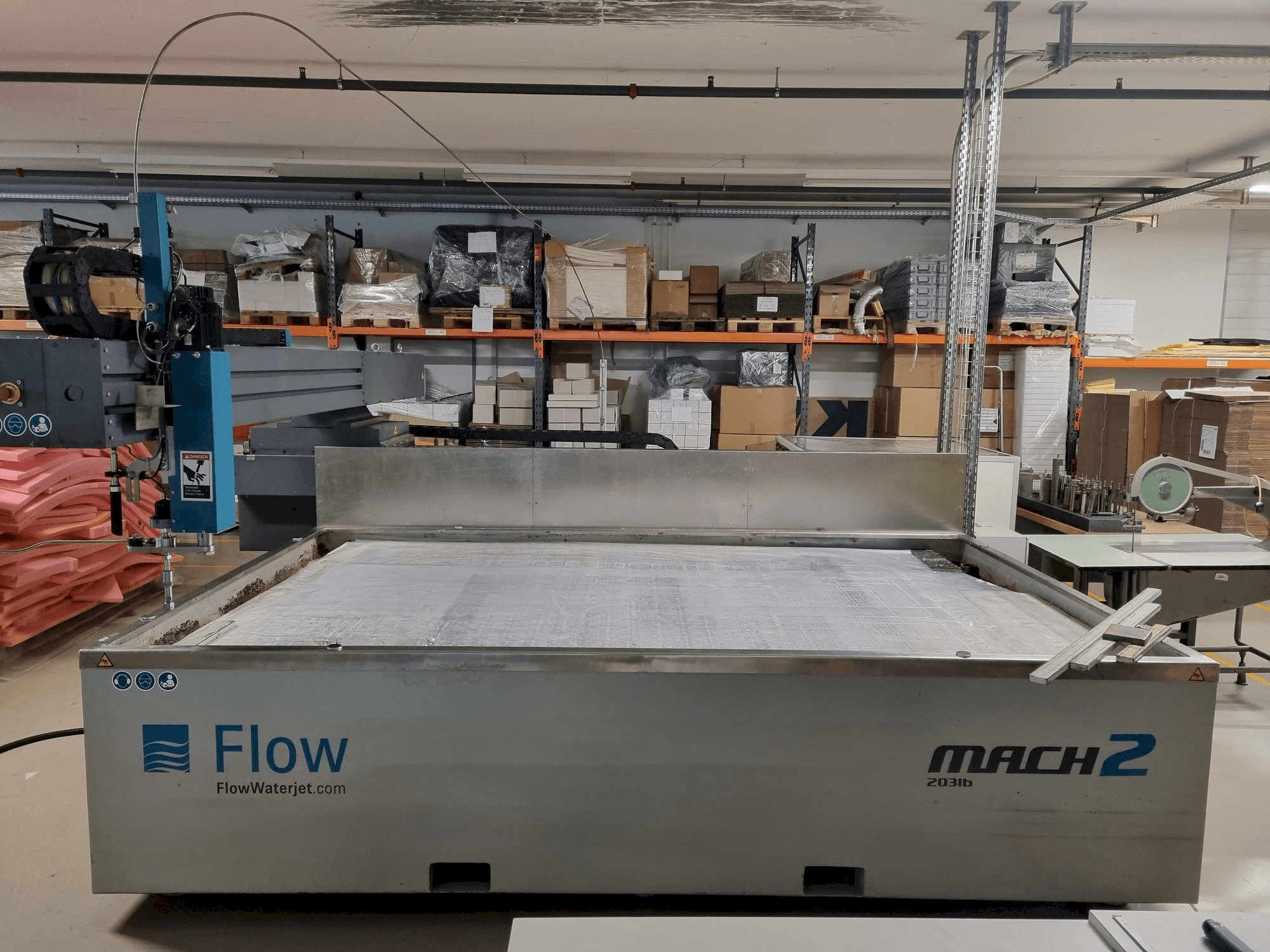 Vista frontale della macchina Flow M2 3120 B