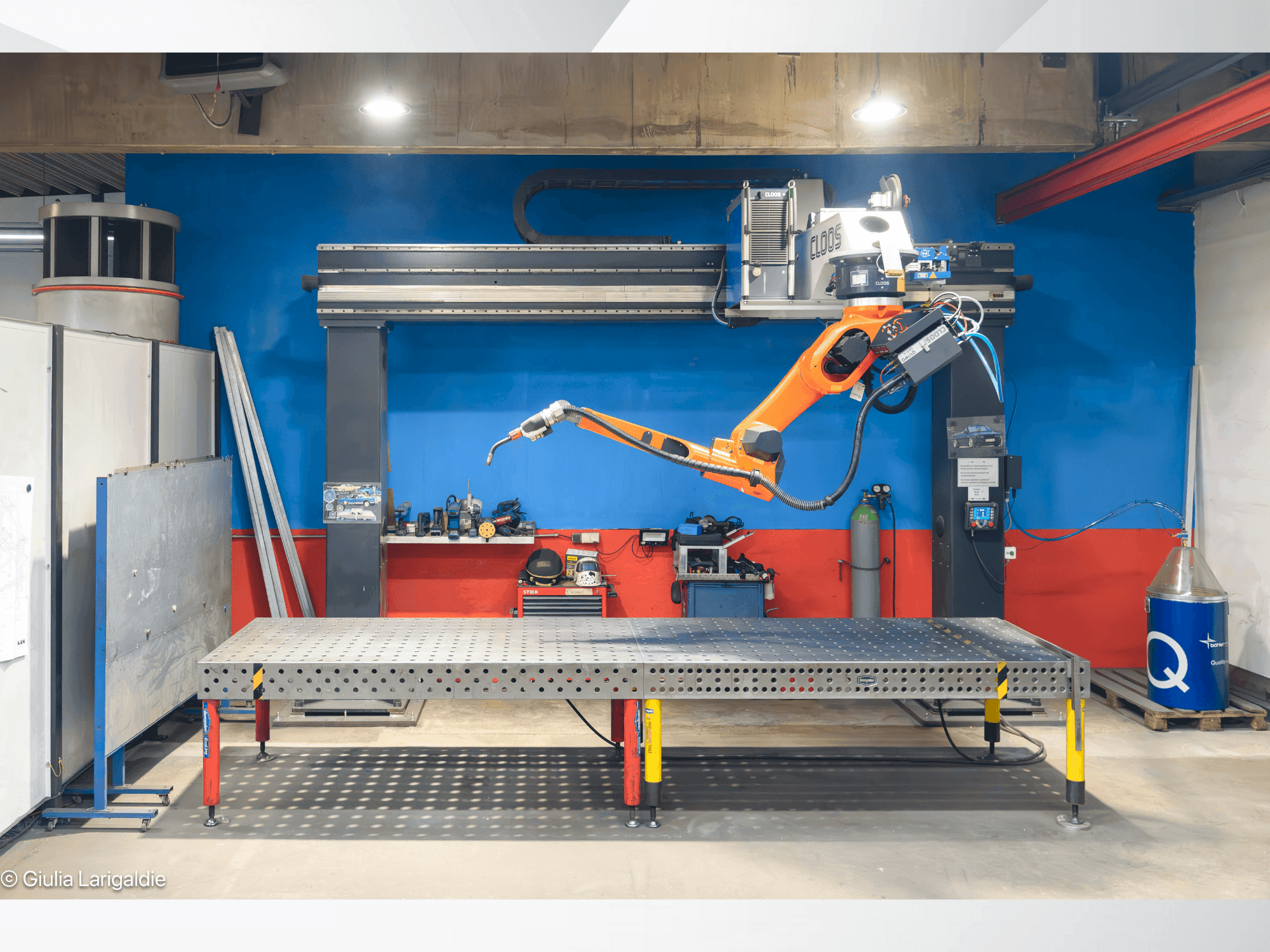 Vista frontale della macchina CLOOS Instant pro IRPS