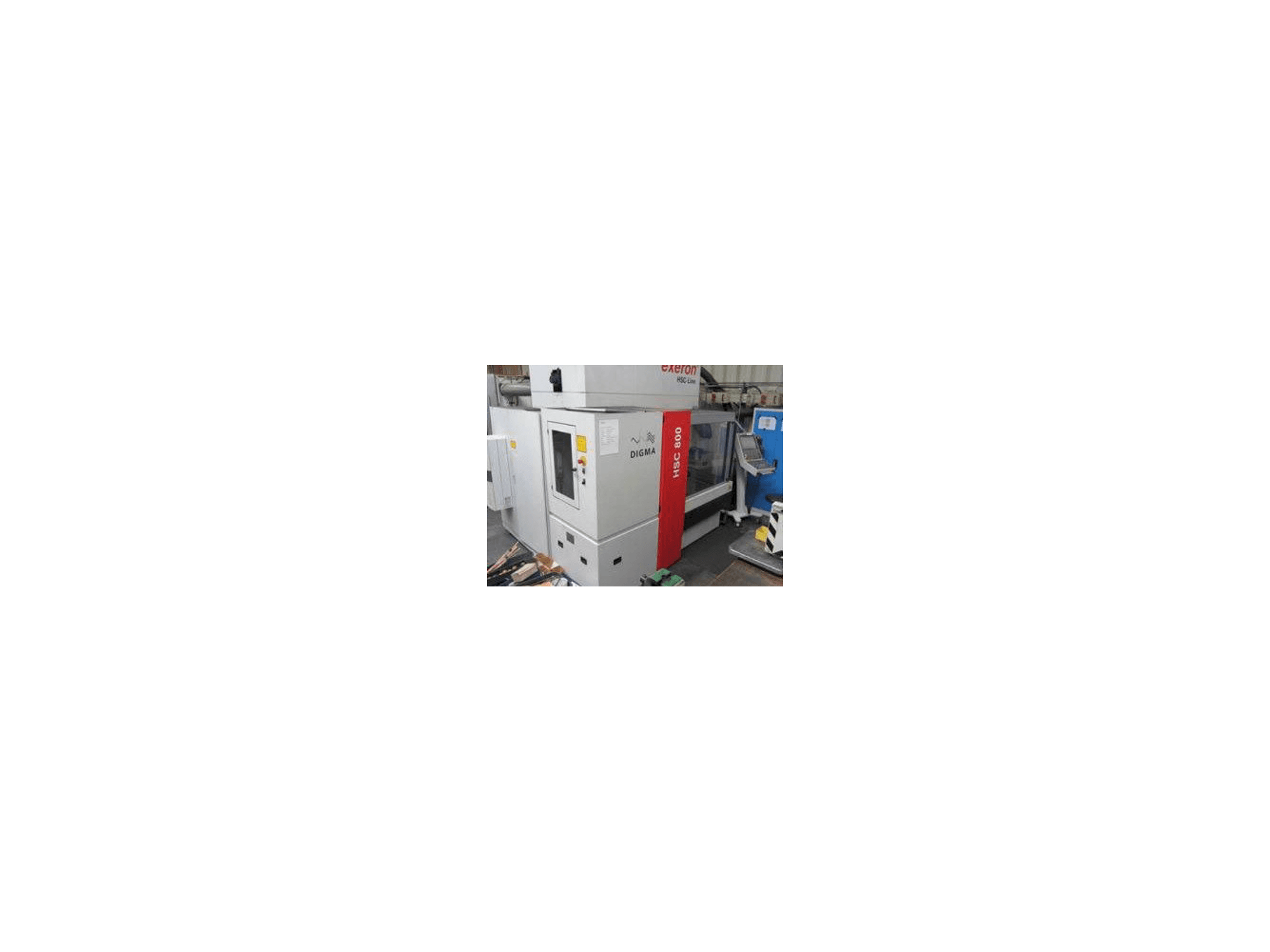 Vista frontale della macchina Exeron HSC 800