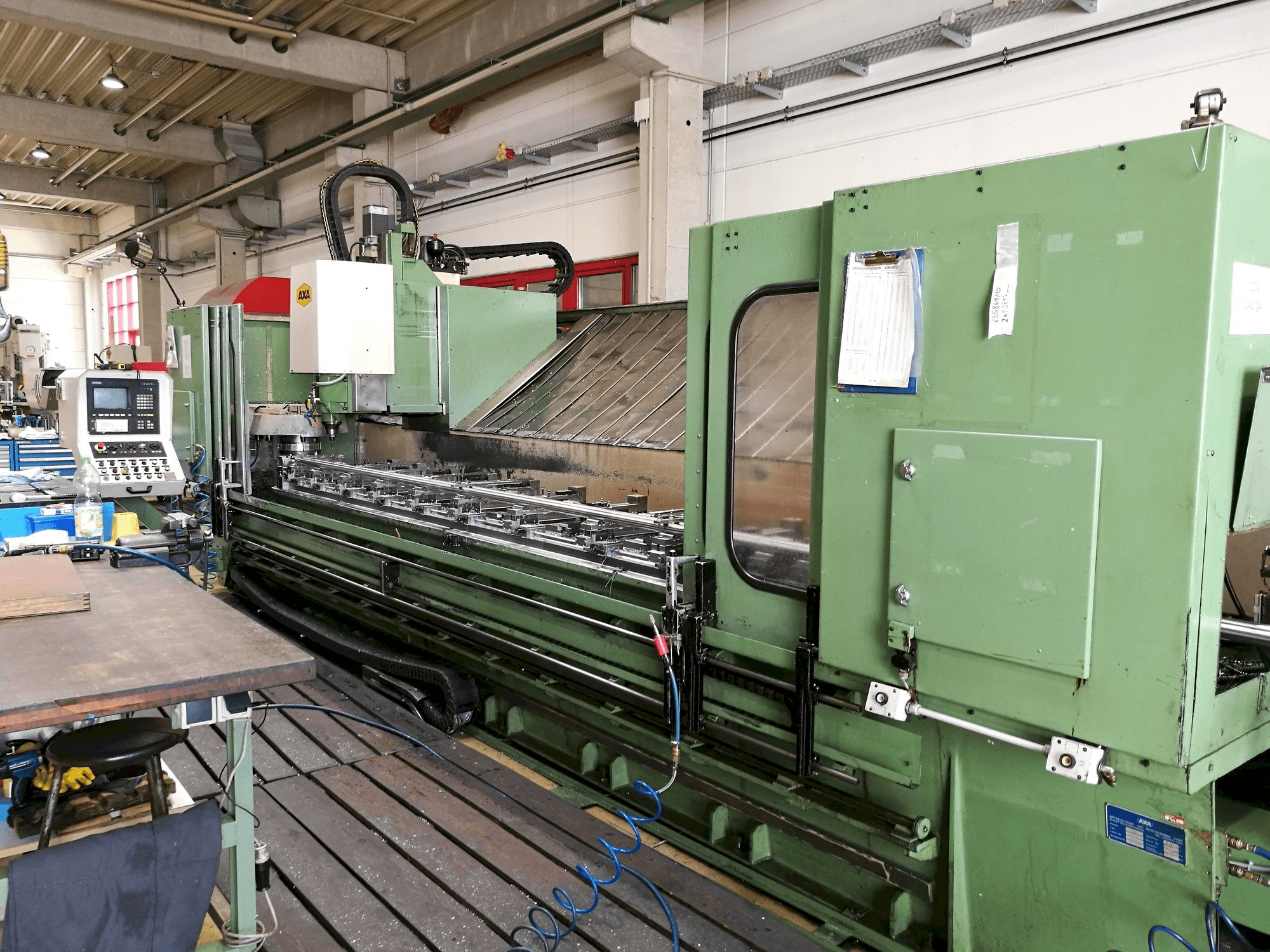 Vista frontale della macchina AXA VSC 3