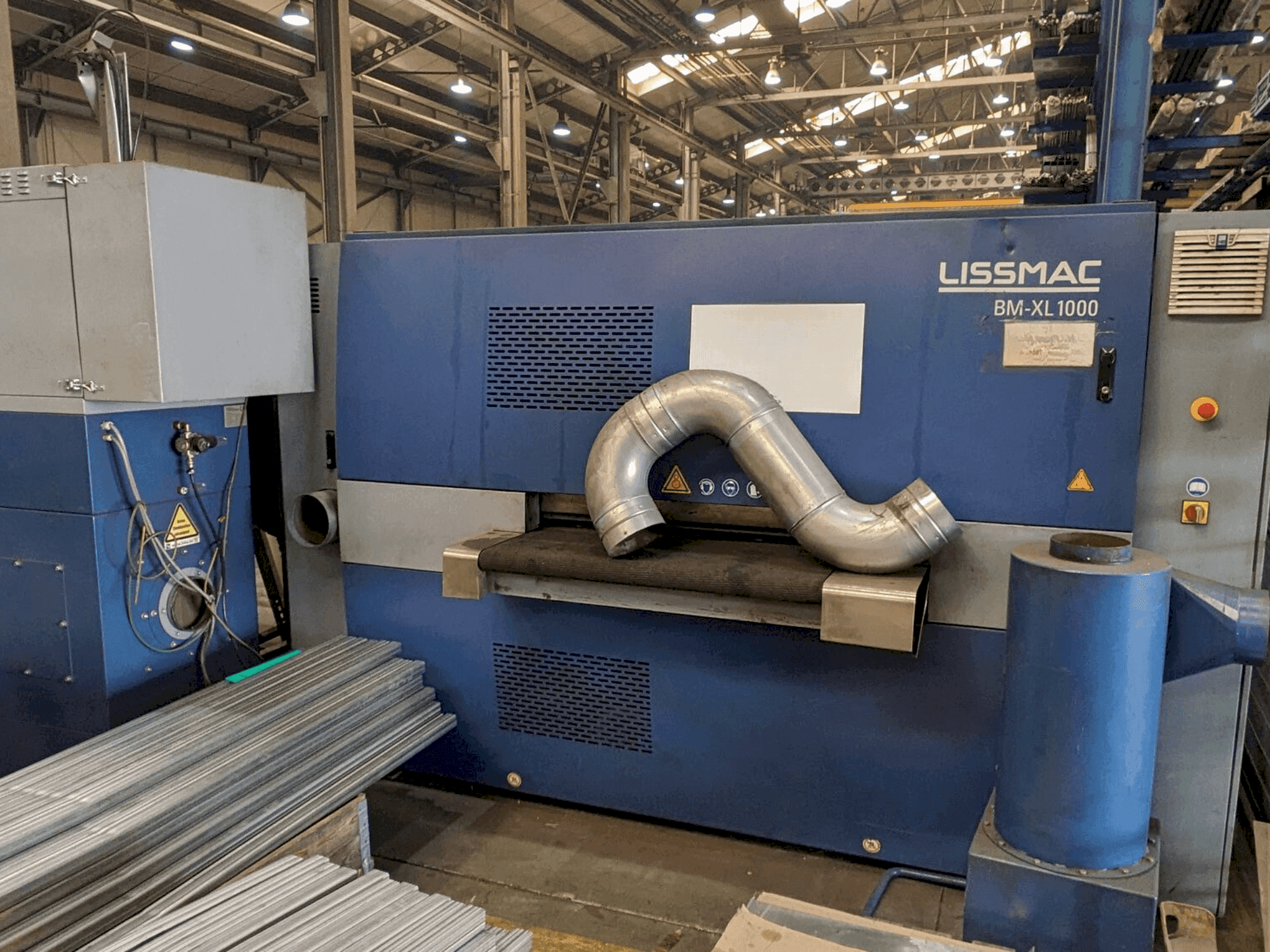 Vista frontale della macchina LISSMAC SBM XL 1000 S2B2