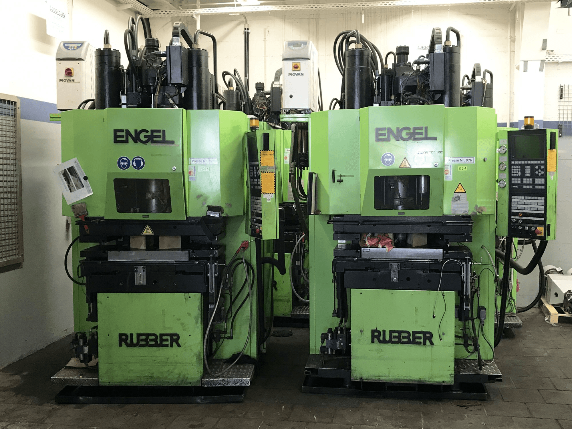 Vista frontale della macchina ENGEL ES 200/45 VHTL