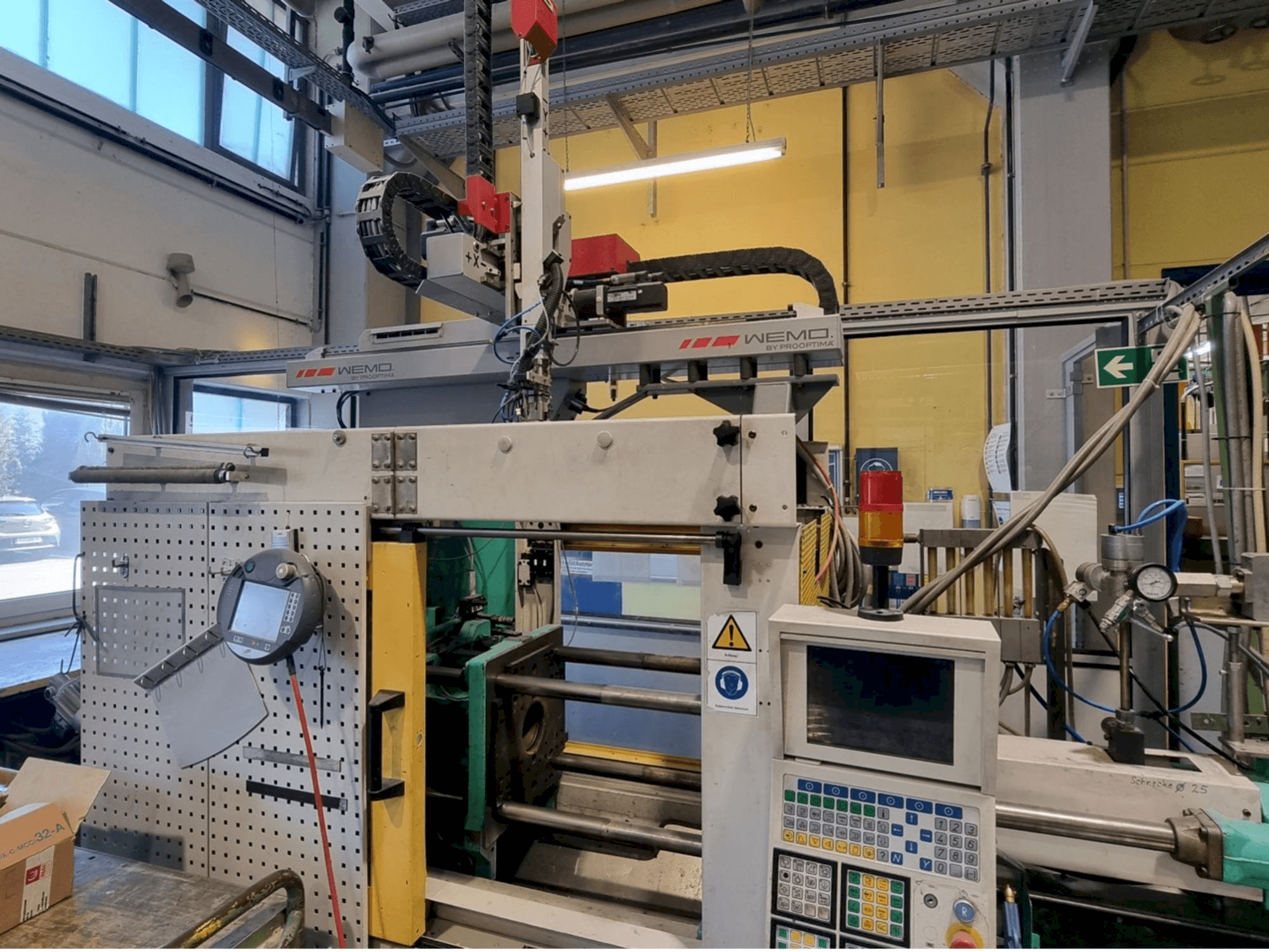 Vista frontale della macchina Arburg ALLROUNDER Centex 270 C 500 - 250