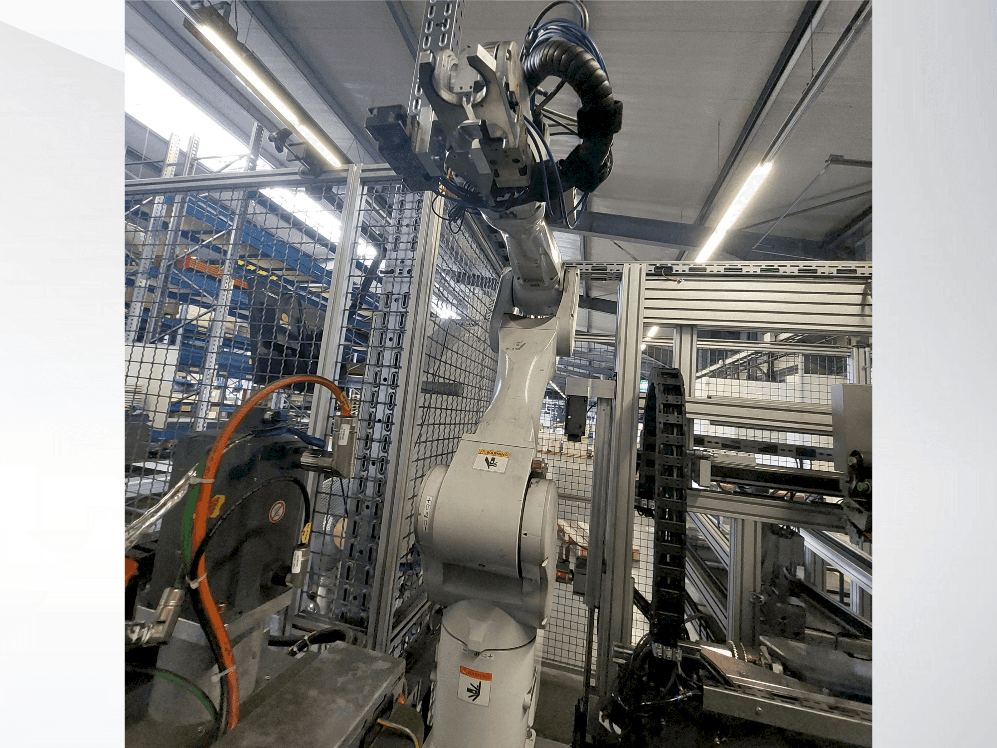 Vista frontale della macchina EPSON C8A-1401 S