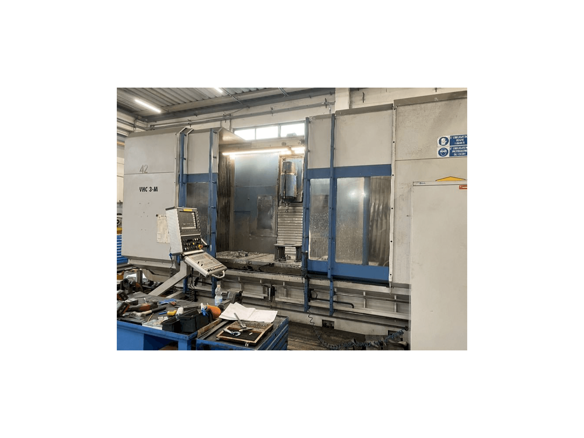 Vista frontale della macchina AXA VHC 3M/2E