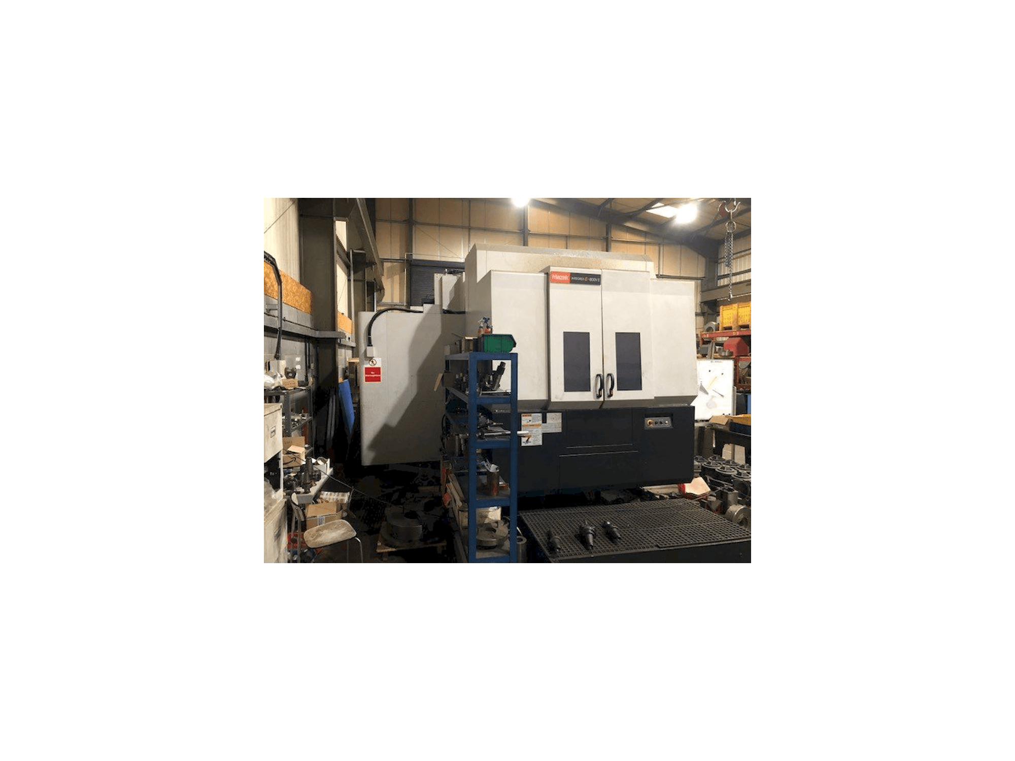 Vista frontale della macchina Mazak Integrex 800V/5 II E