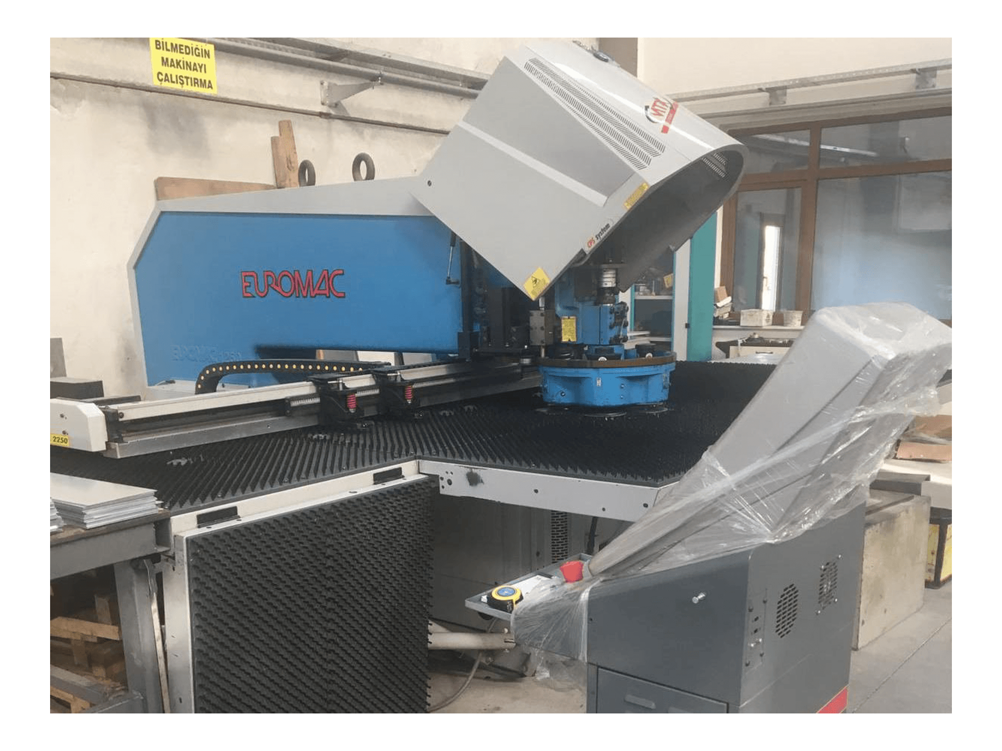 Vista frontale della macchina Euromac MTX Flex 6