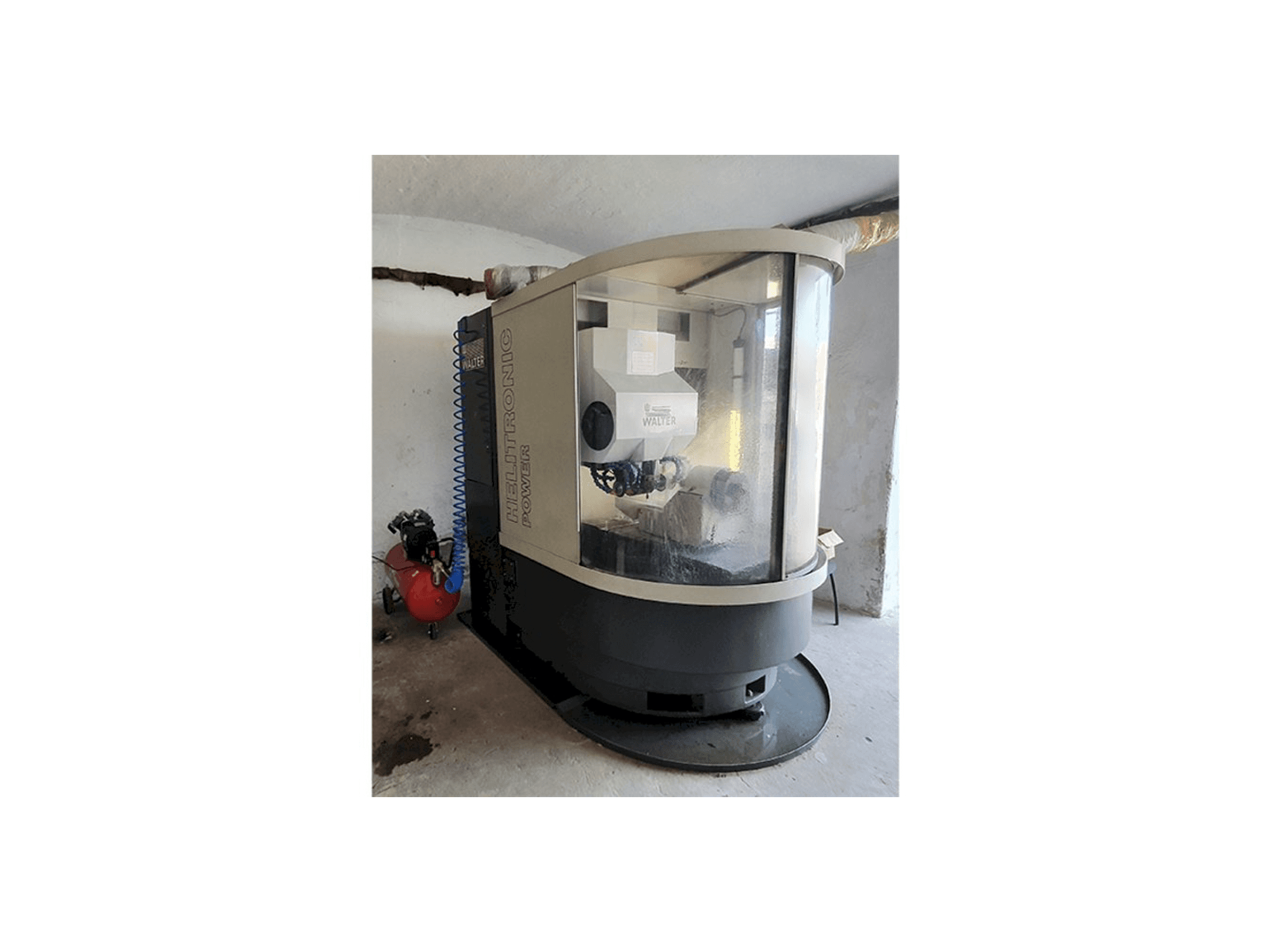 Vista frontale della macchina Walter Helitronic Power