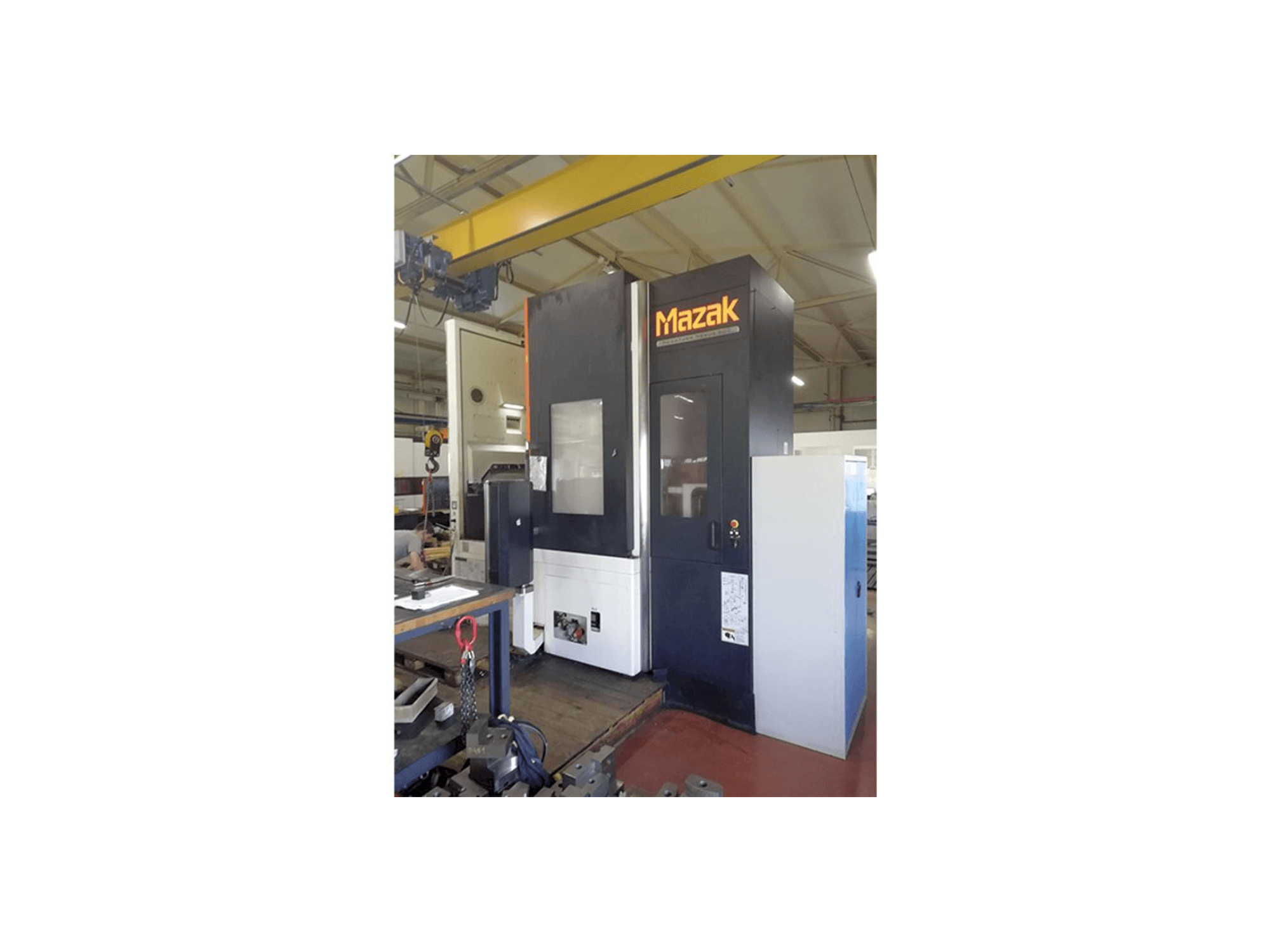 Vista frontale della macchina Mazak MEGATURN NEXUS 900