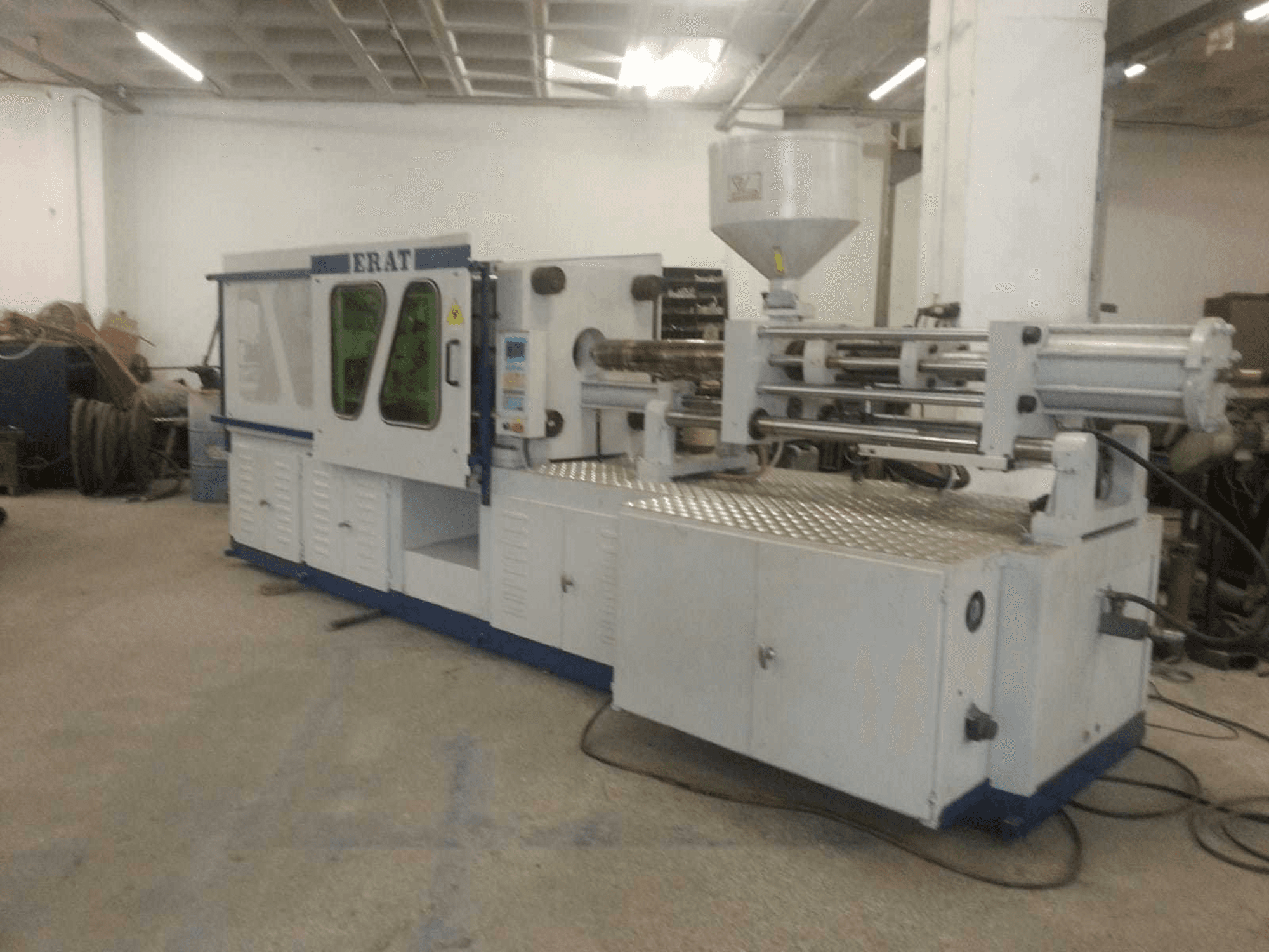 Vista frontale della macchina ERAT 650/320