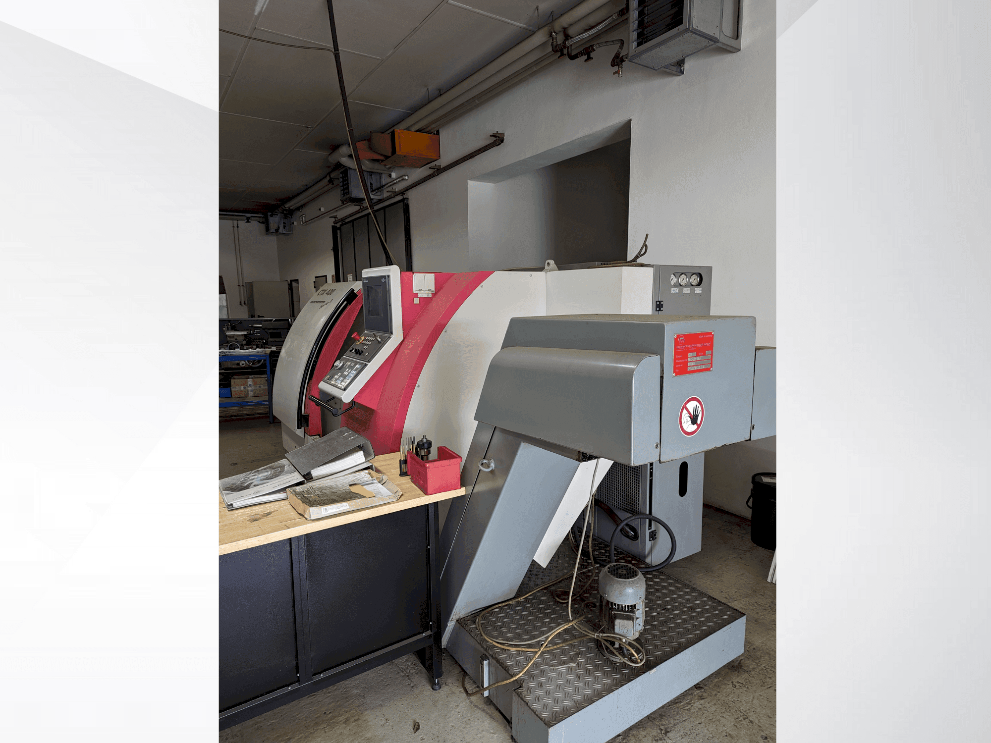 Vista laterale sinistra della macchina Gildemeister CTX 400 Serie 2 (1998)